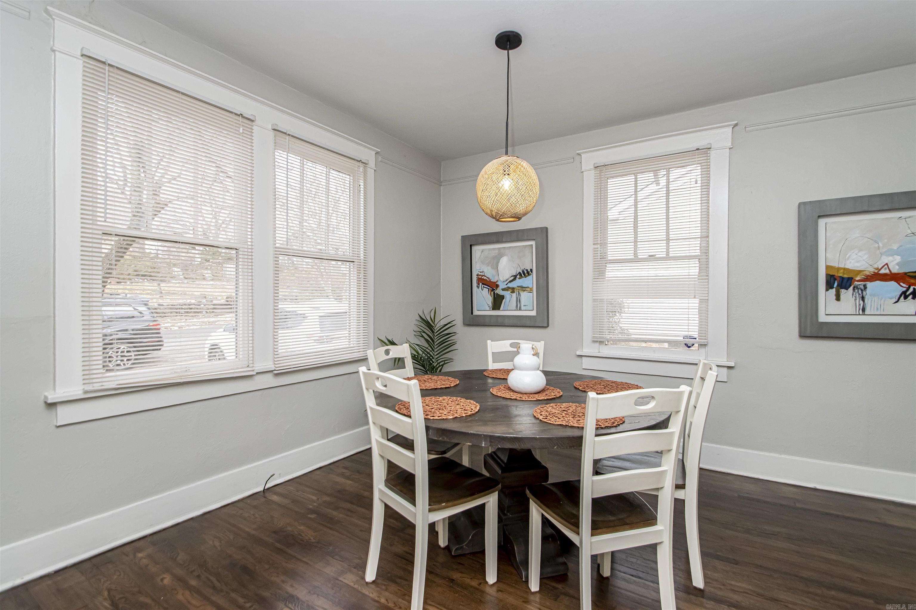 ELMHURST - Residential