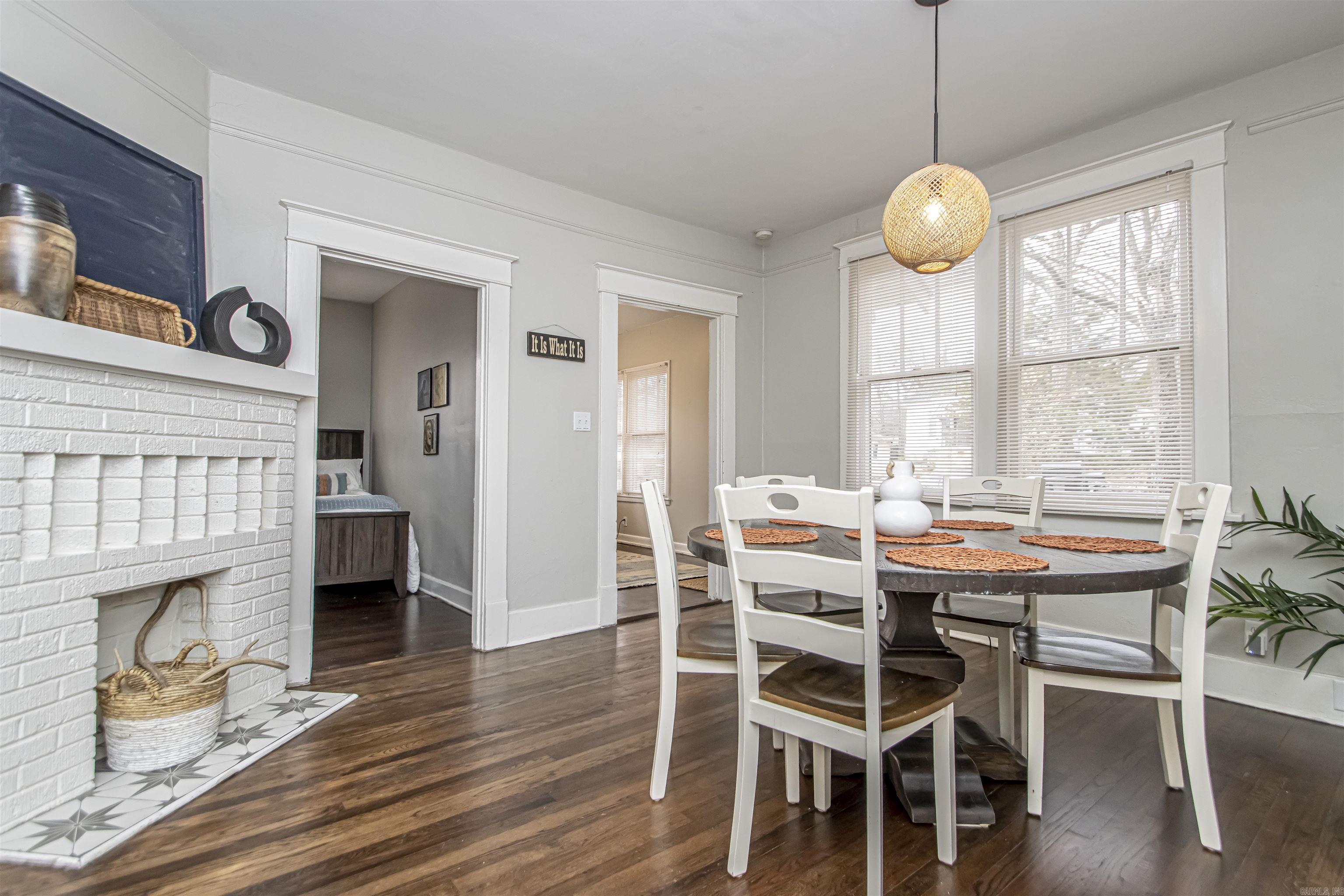 ELMHURST - Residential