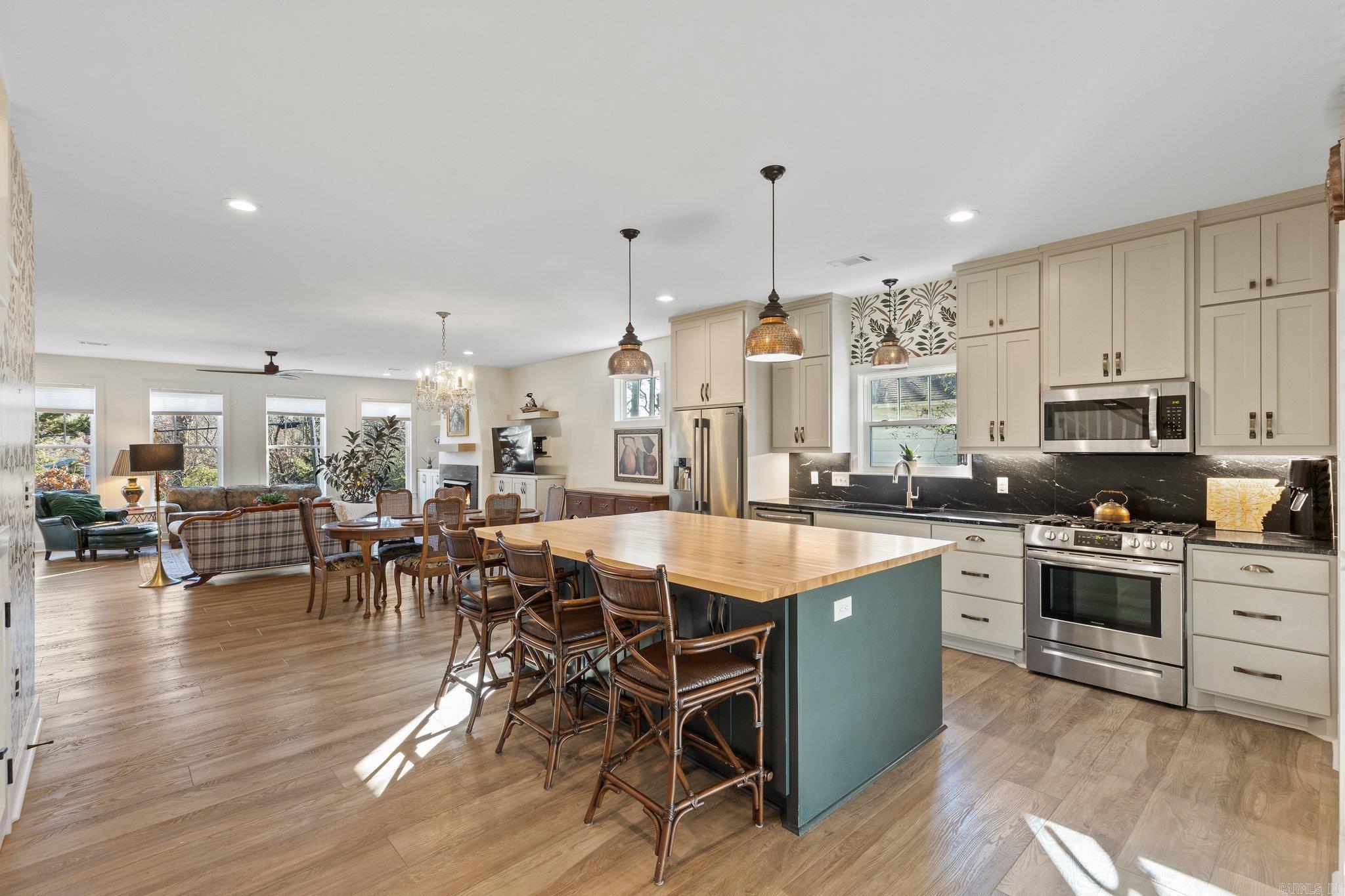 CAMMACK WOODS - Residential