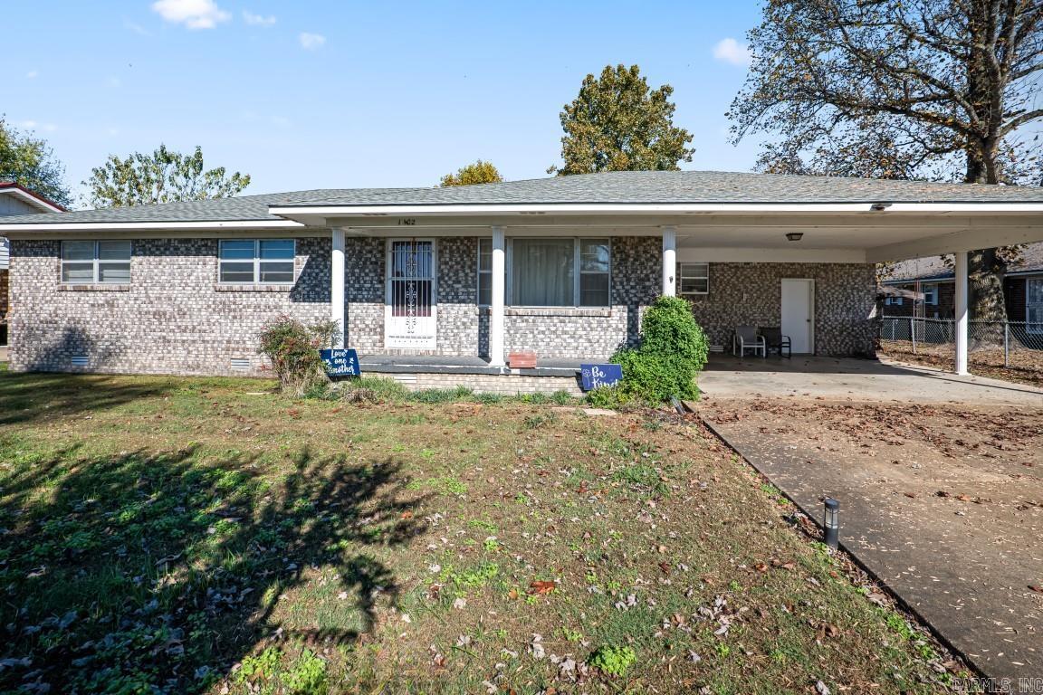 Colonial Acres - Residential