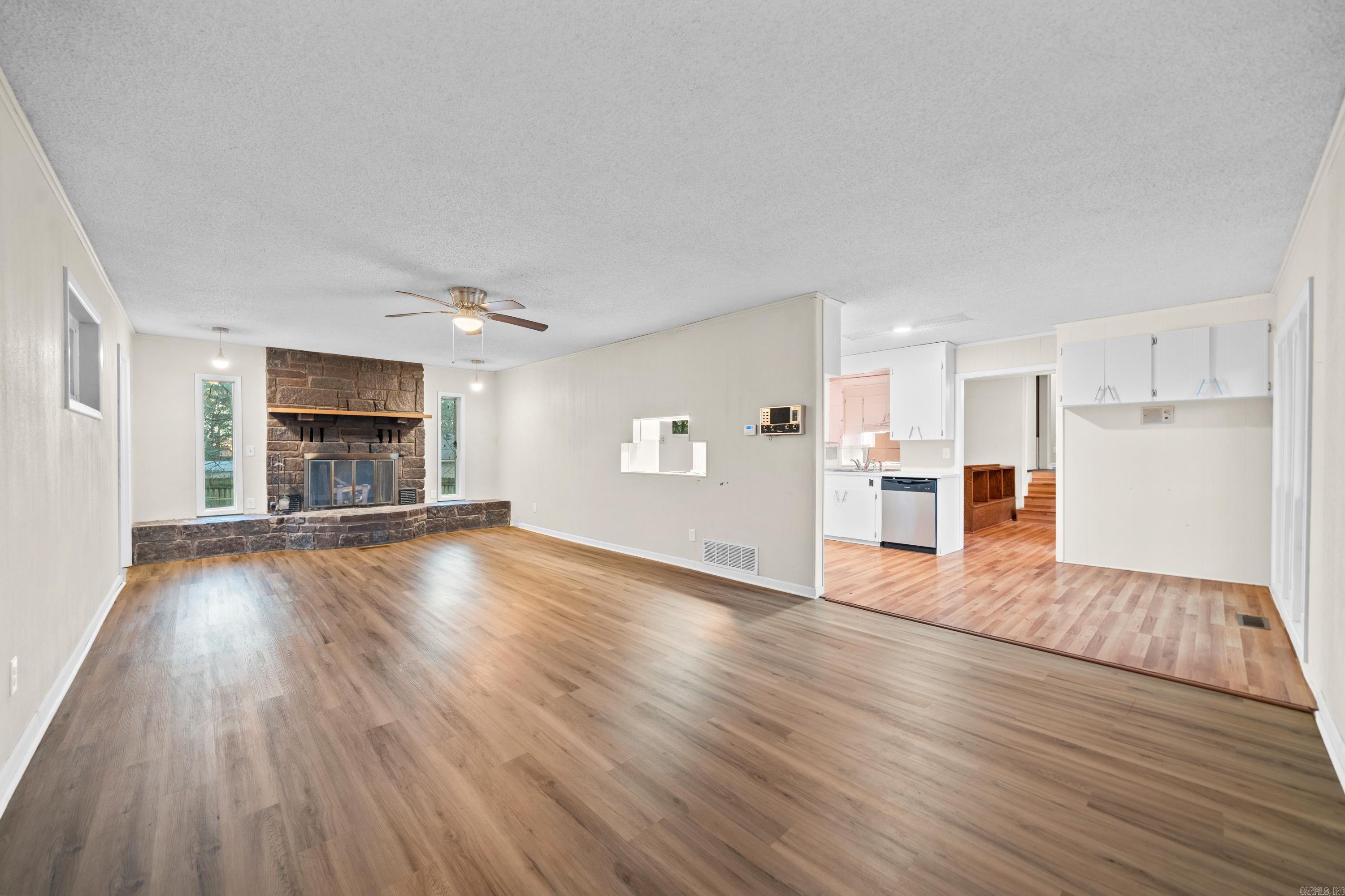 Pine Shore - Residential