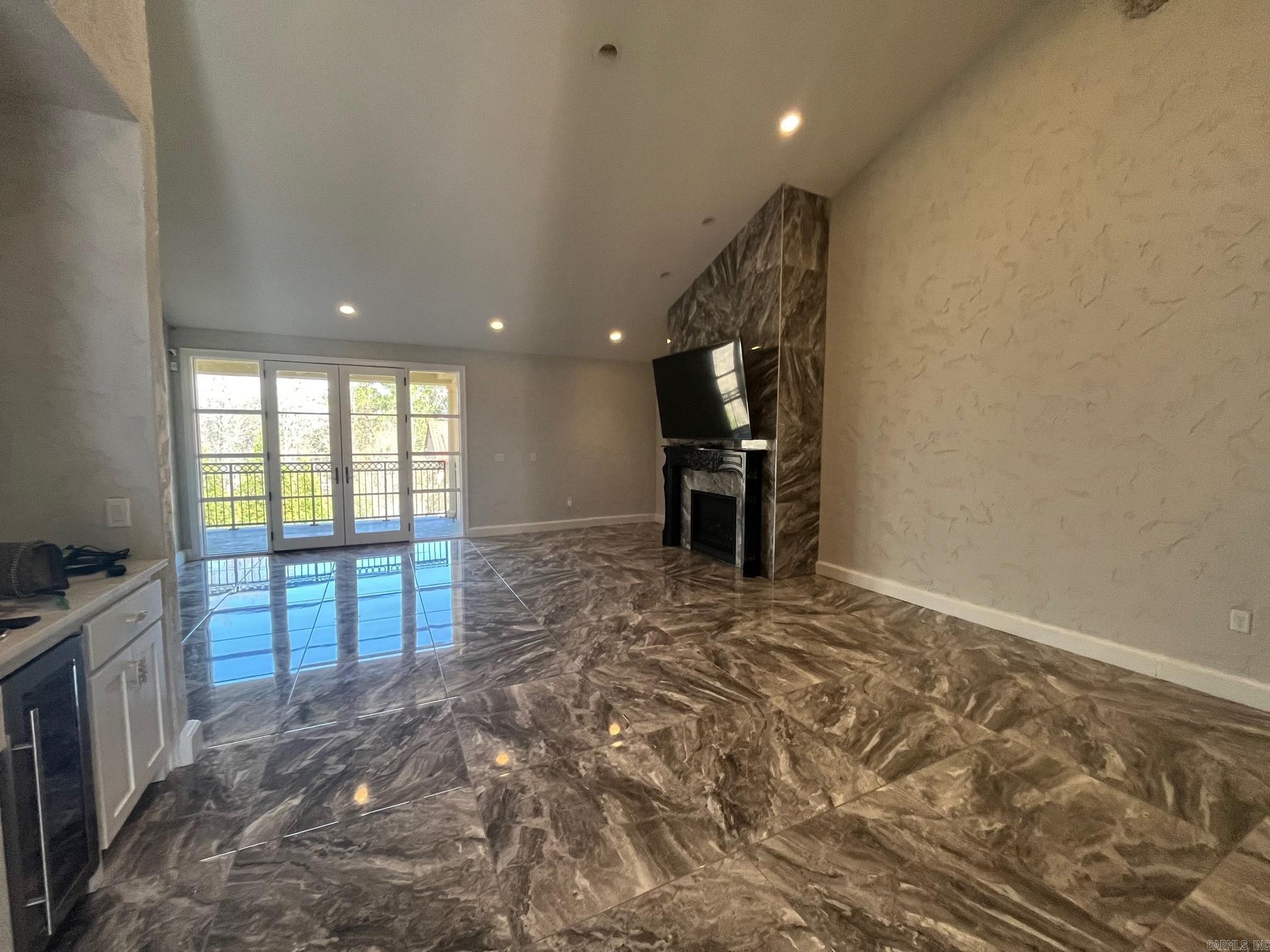 CHENAL WOODS HPR - Residential Lease