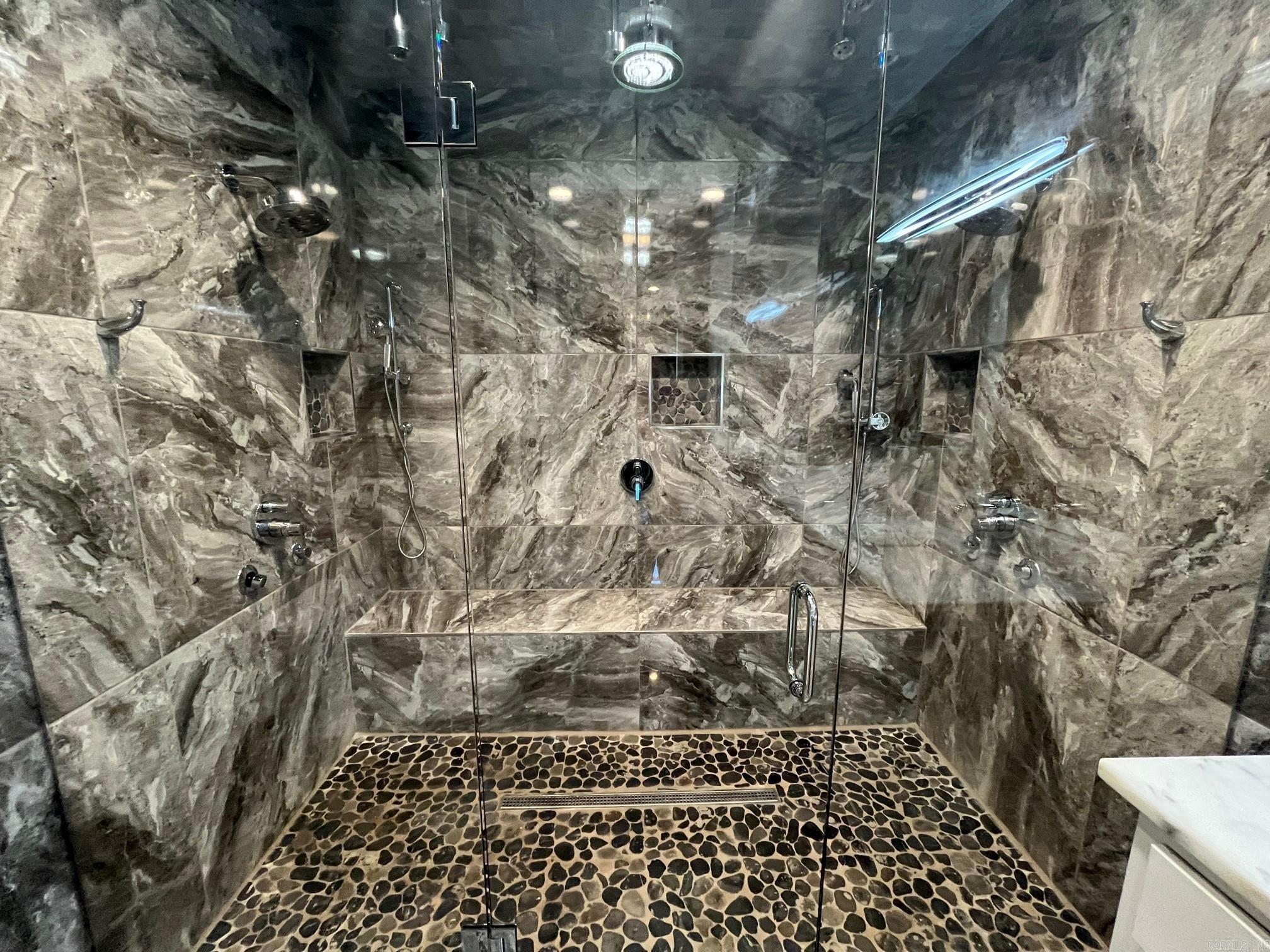 CHENAL WOODS HPR - Residential Lease