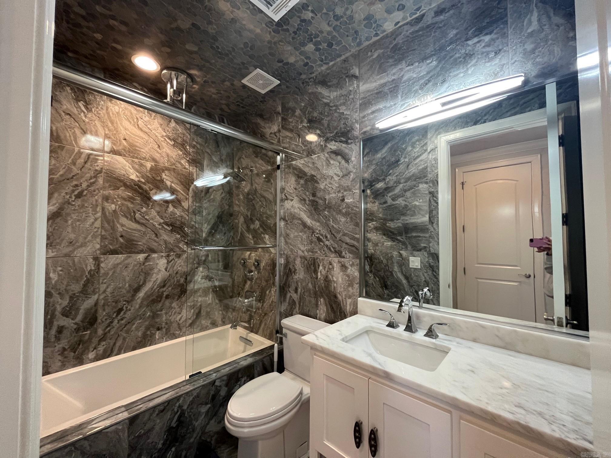 CHENAL WOODS HPR - Residential Lease