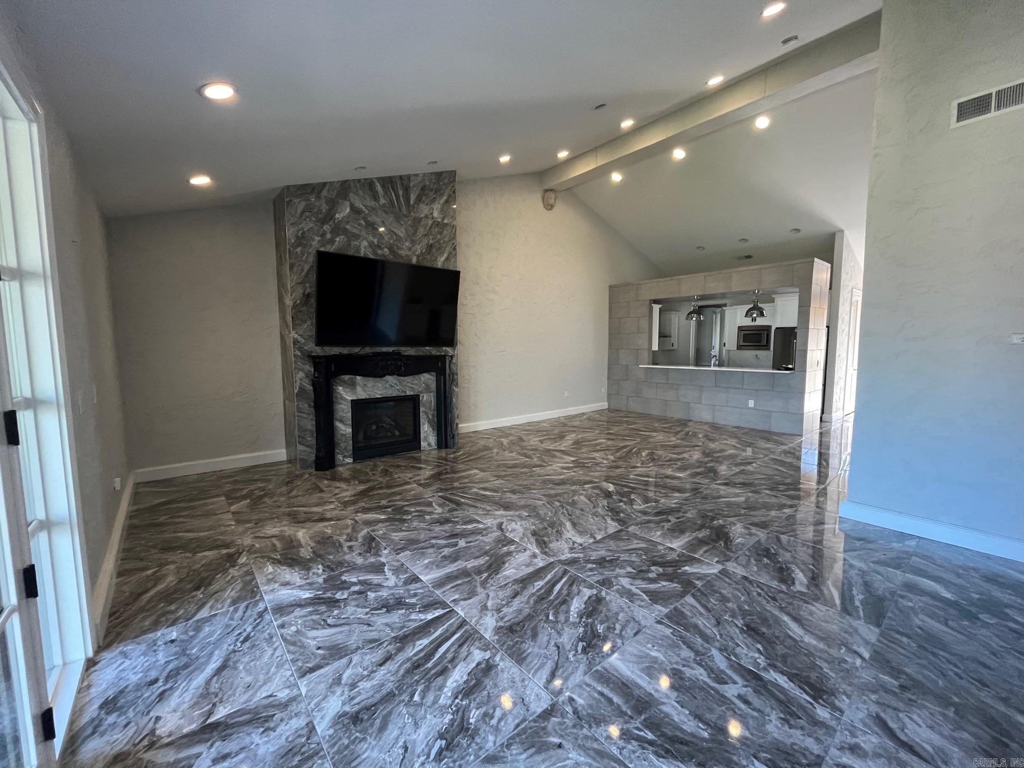 CHENAL WOODS HPR - Residential Lease