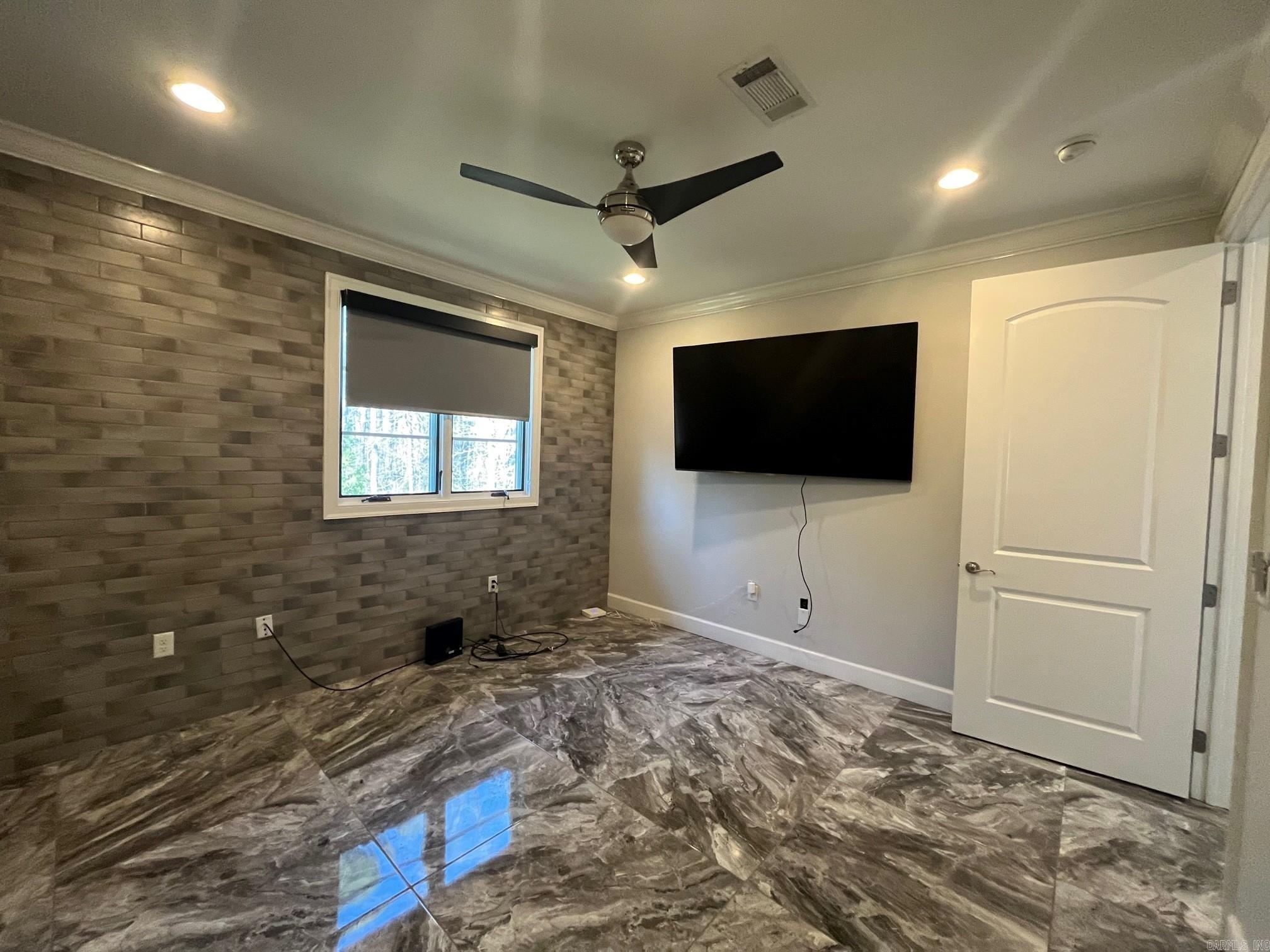 CHENAL WOODS HPR - Residential Lease