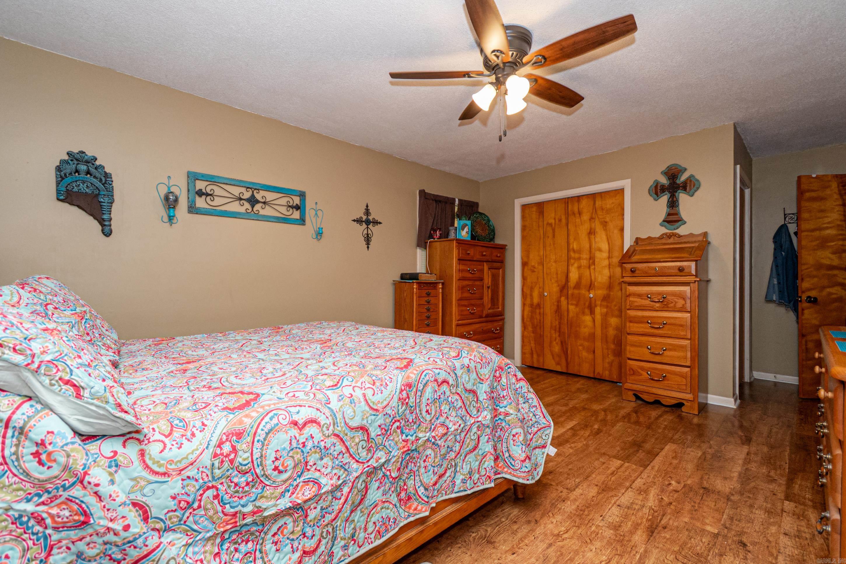 SOUTH HILL - Residential