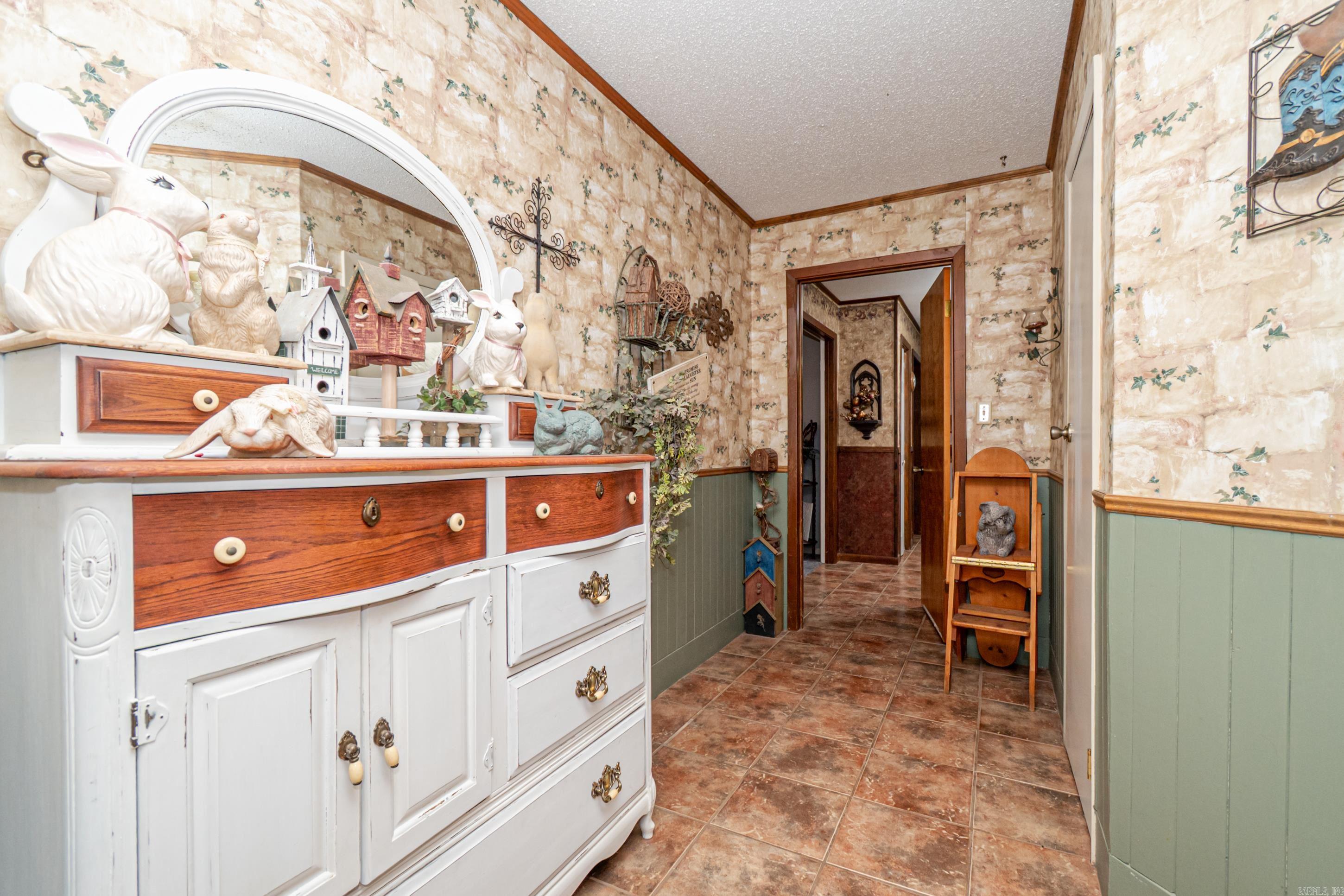 SOUTH HILL - Residential