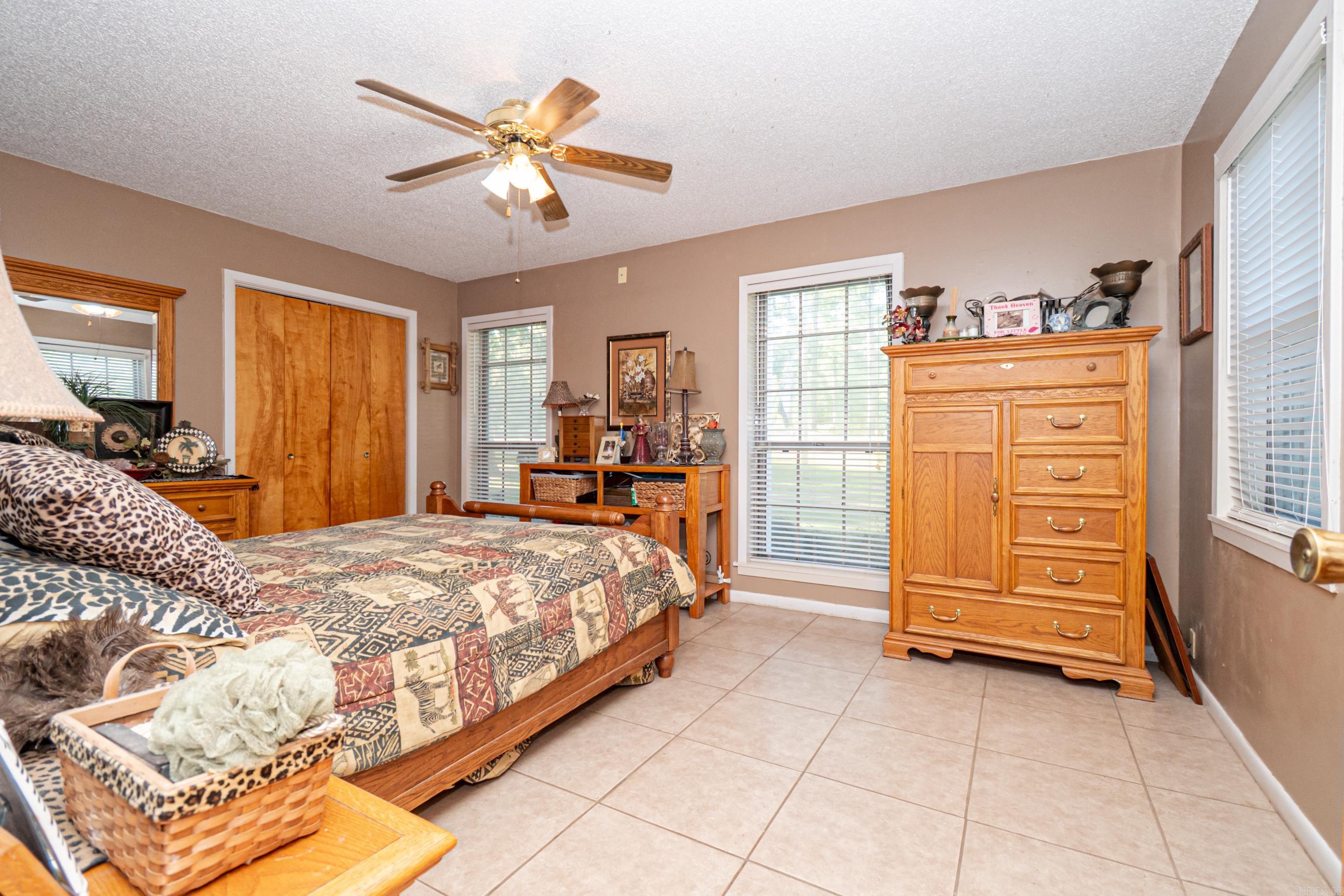 SOUTH HILL - Residential