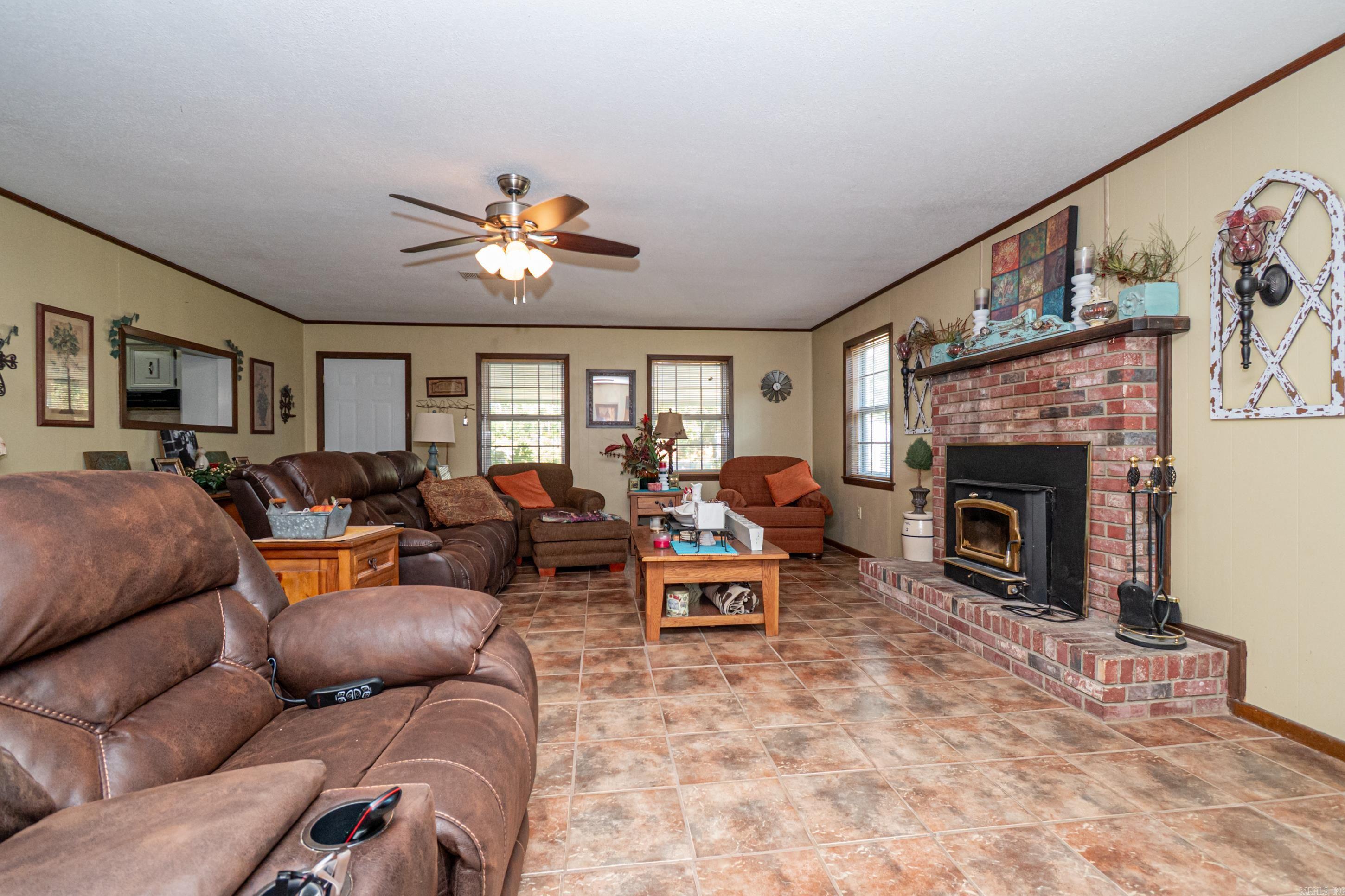 SOUTH HILL - Residential
