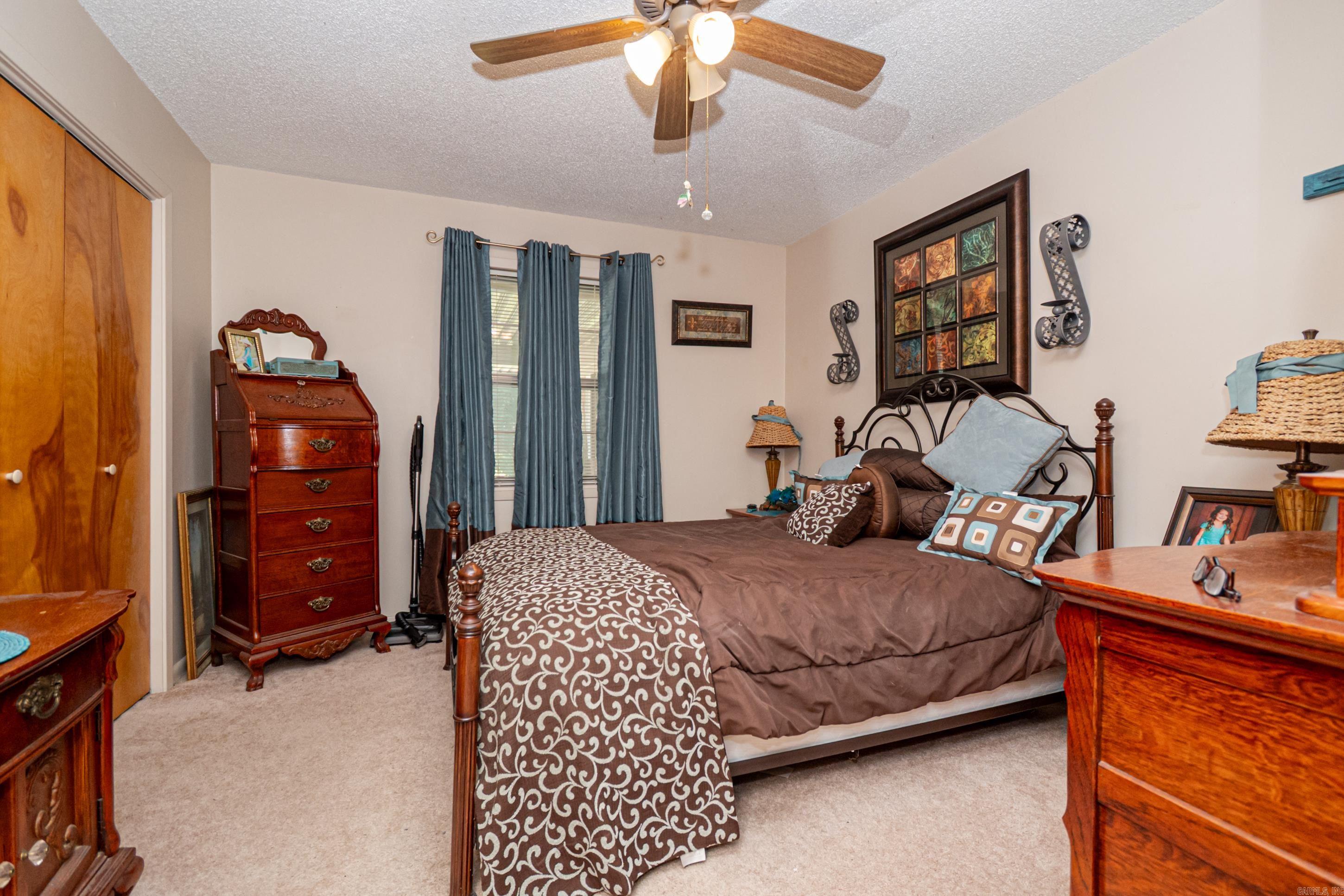 SOUTH HILL - Residential