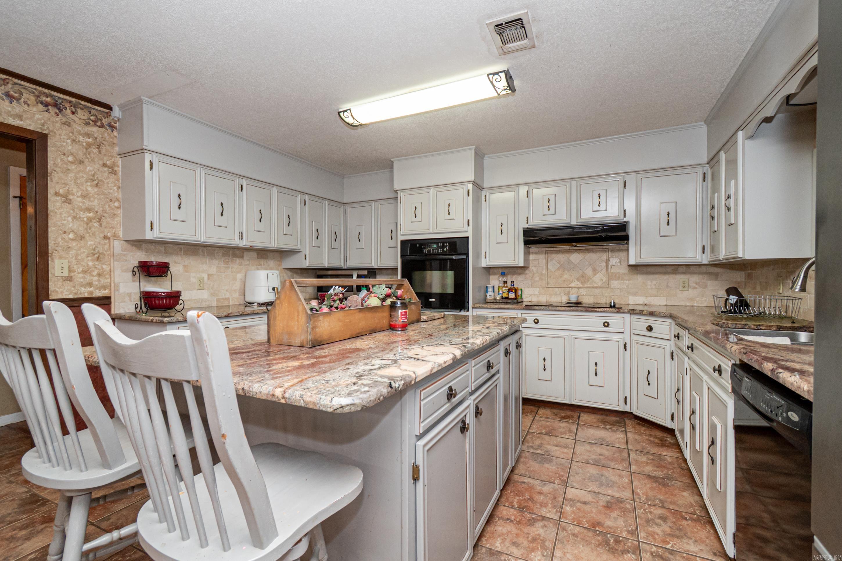 SOUTH HILL - Residential