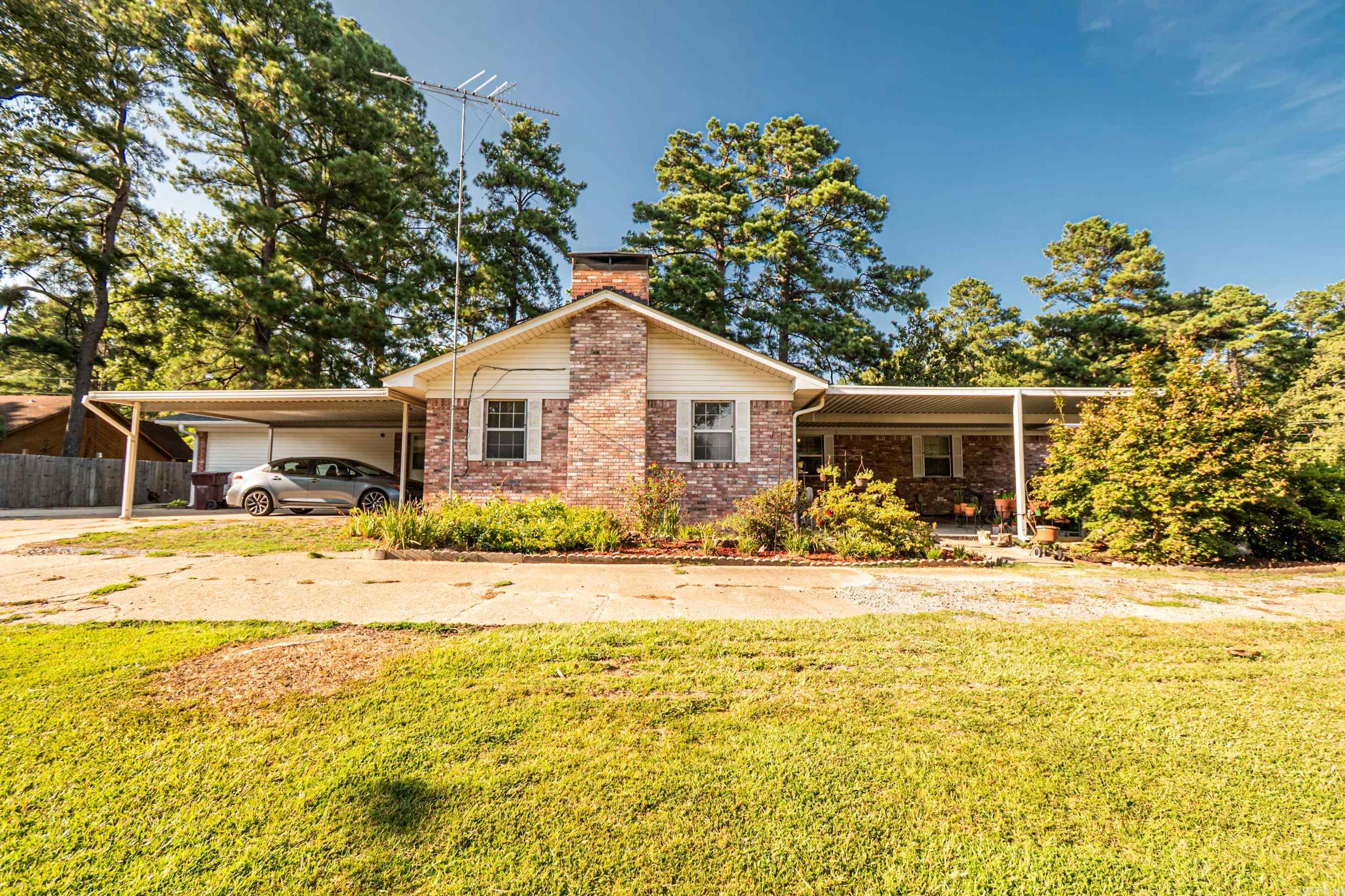 SOUTH HILL - Residential