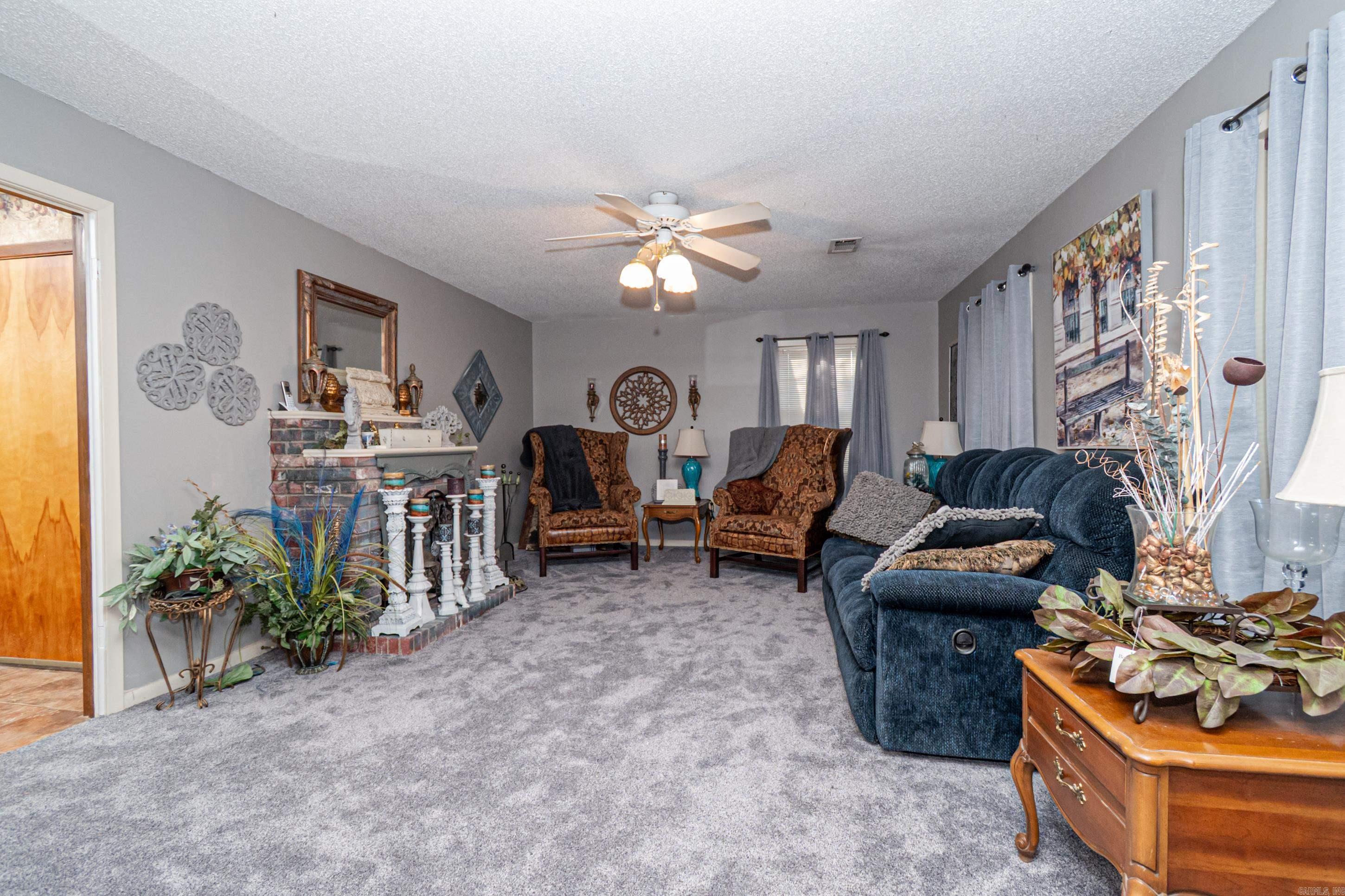 SOUTH HILL - Residential