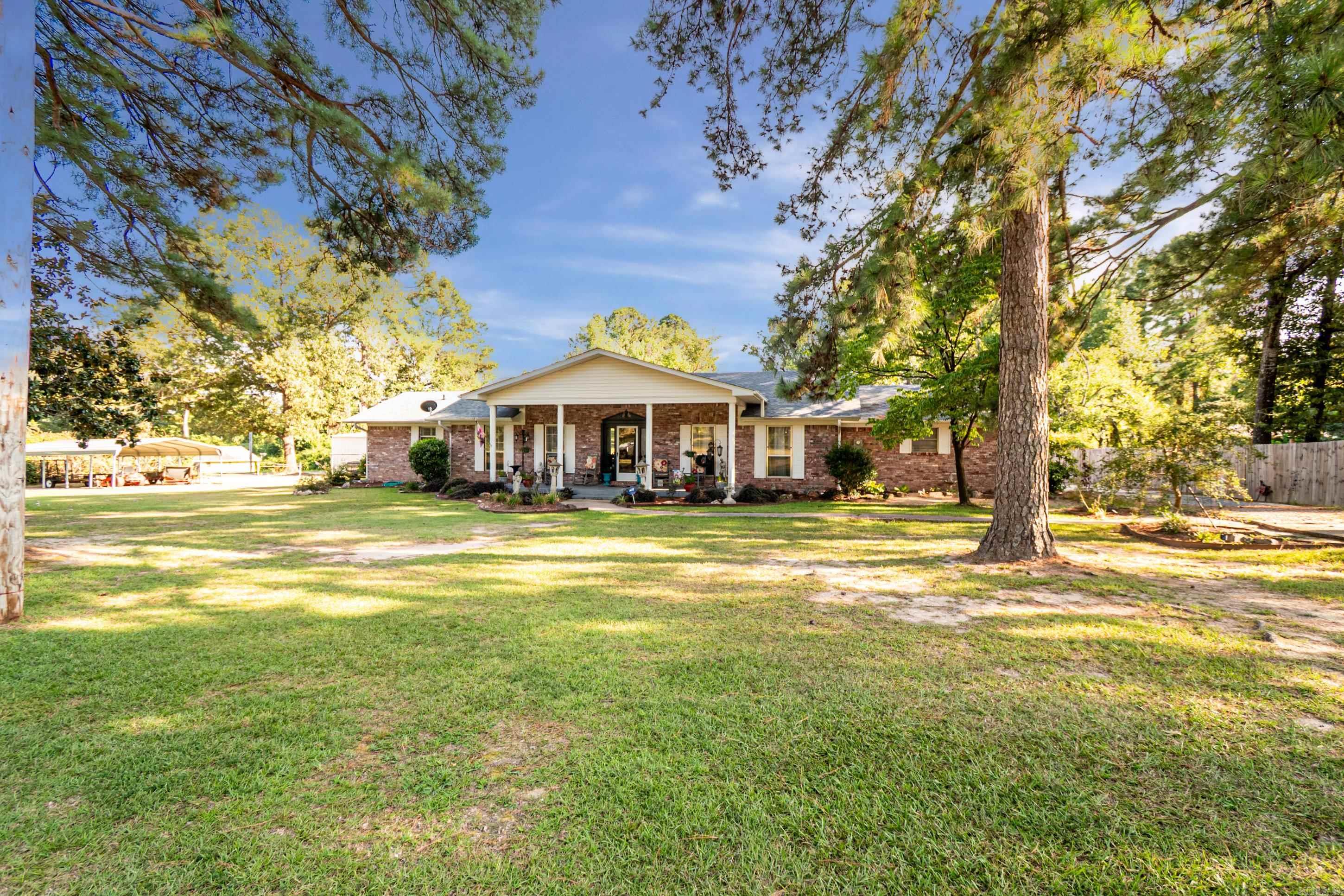 SOUTH HILL - Residential