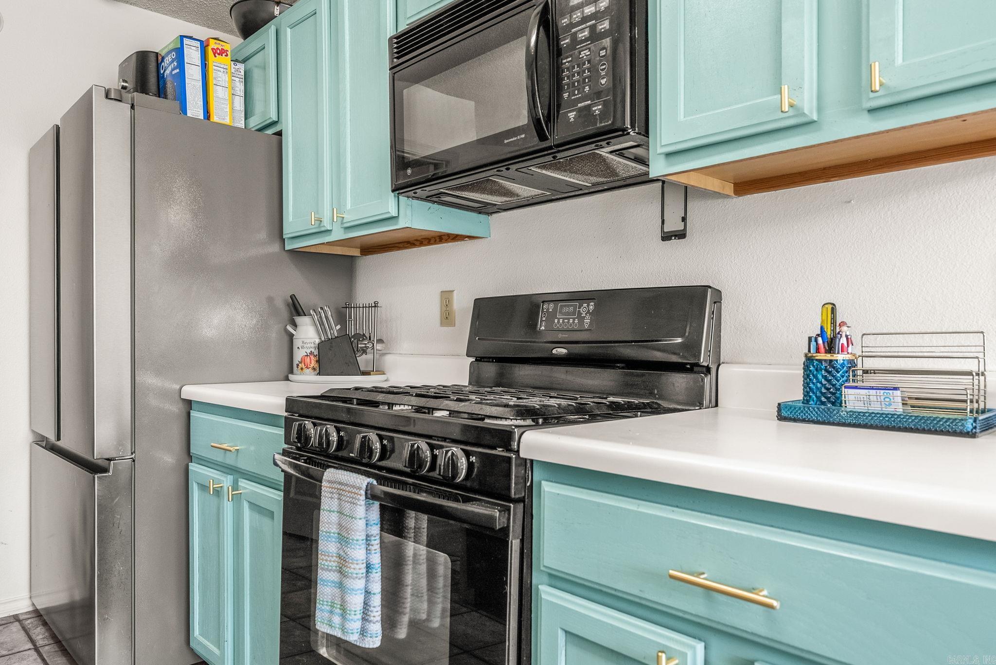 MEADOW RIDGE ADDN - Residential