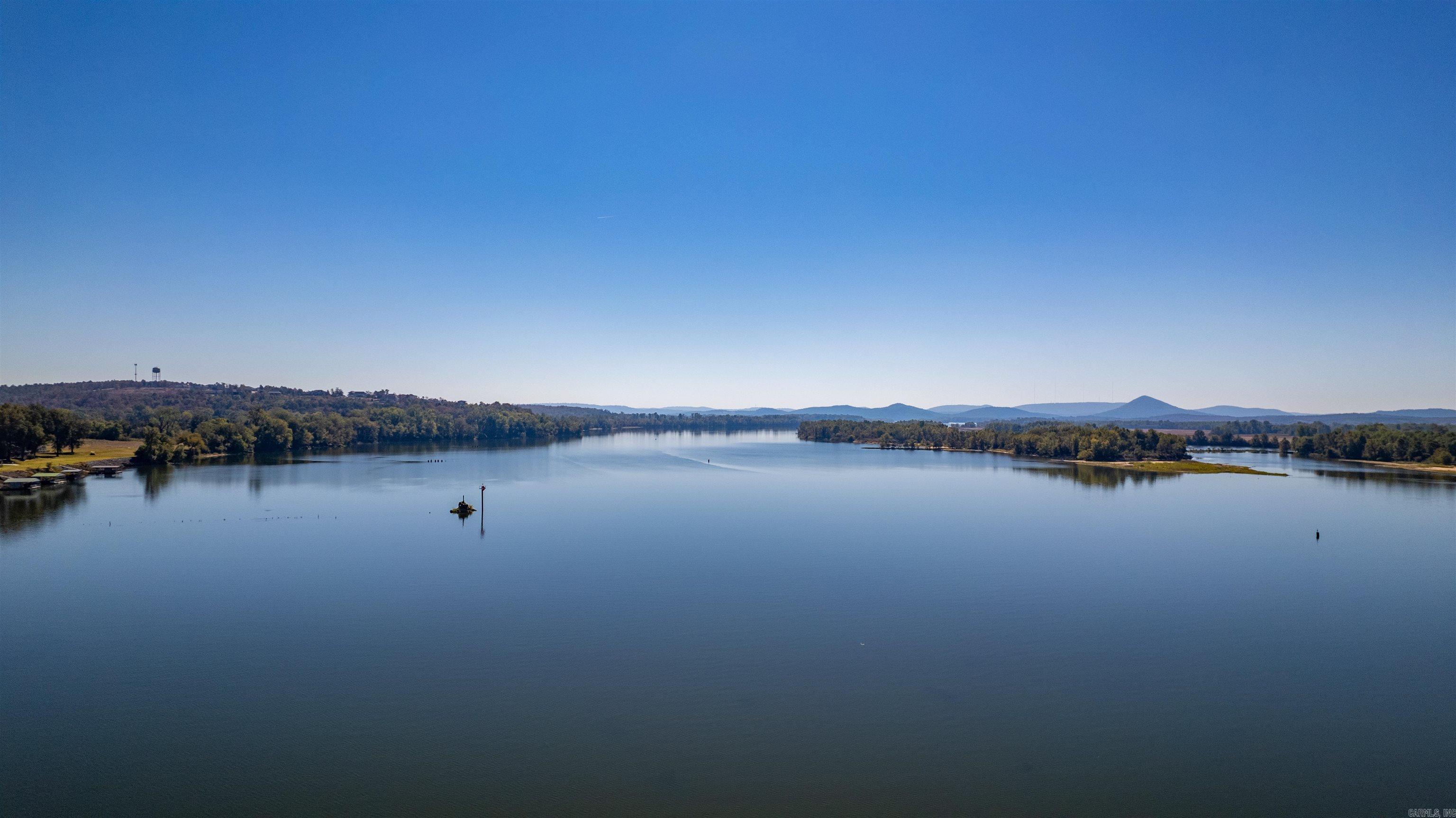 The River Plantation - Land