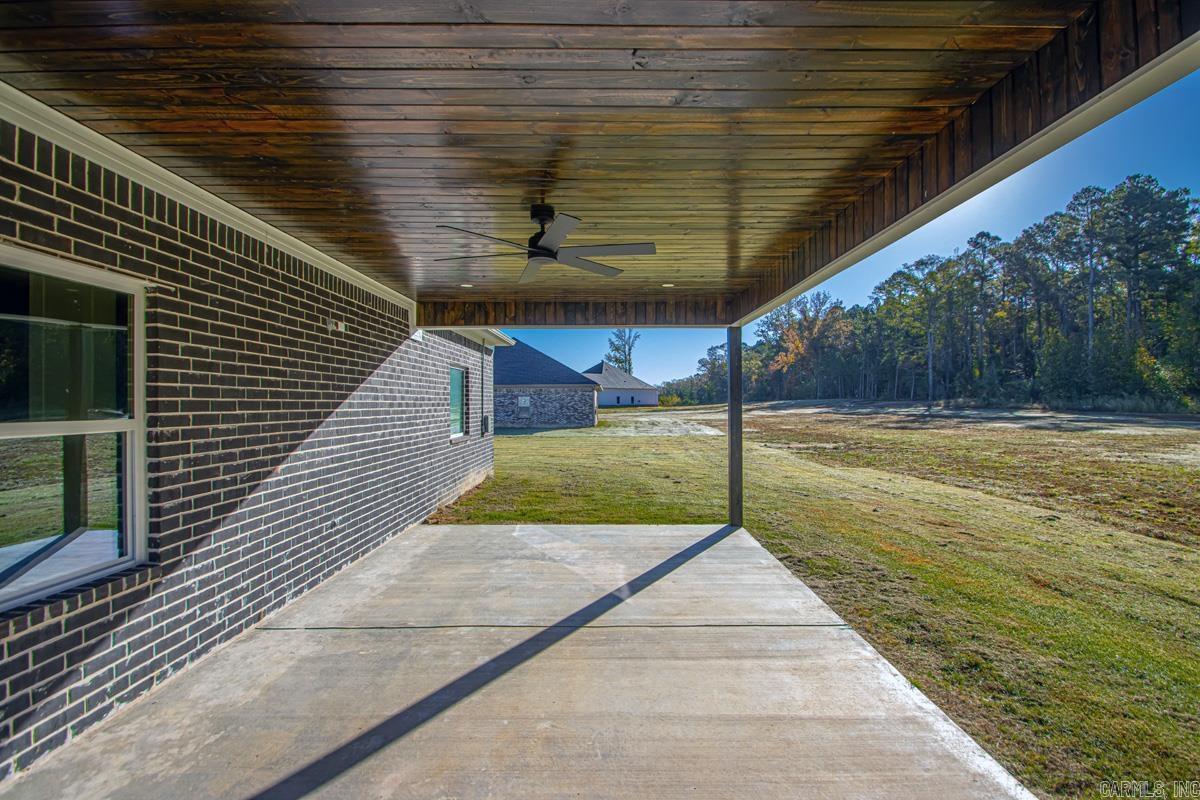 WINCHESTER ESTATES - Residential