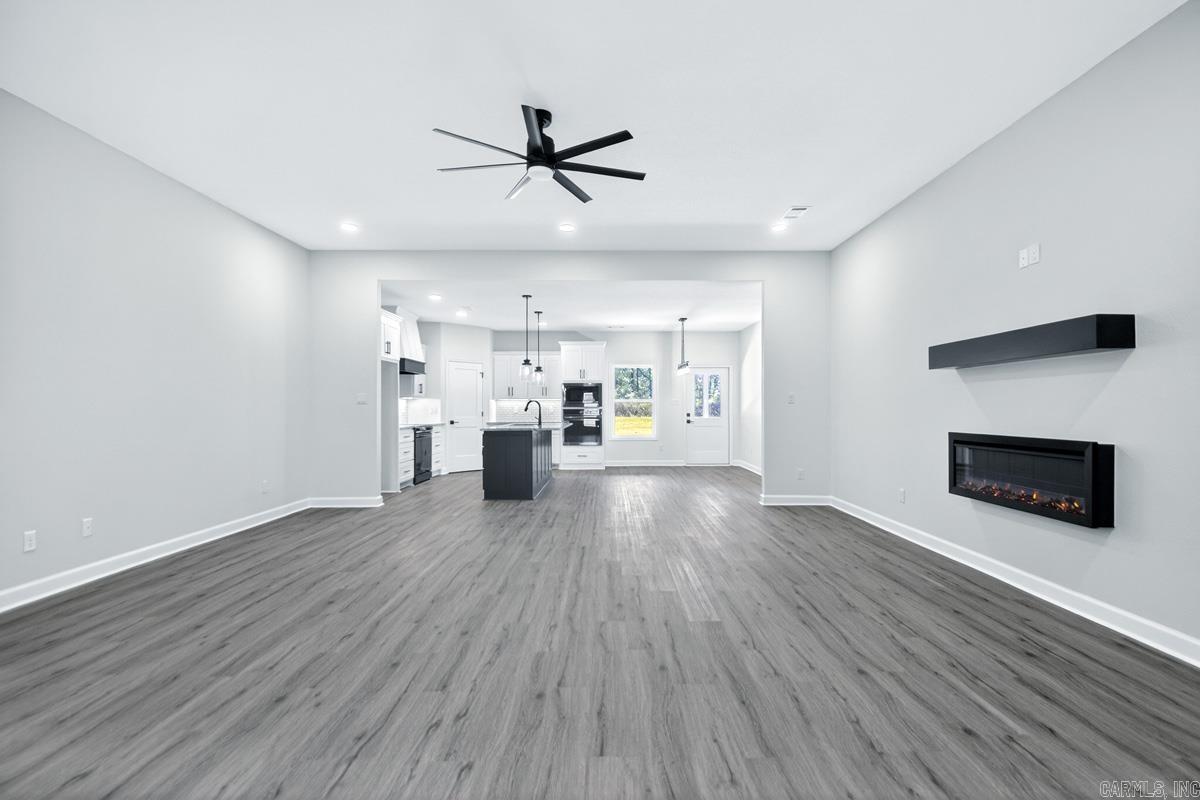 WINCHESTER ESTATES - Residential