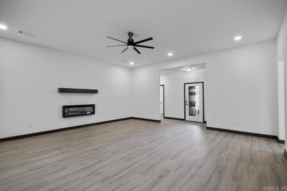 WINCHESTER ESTATES - Residential