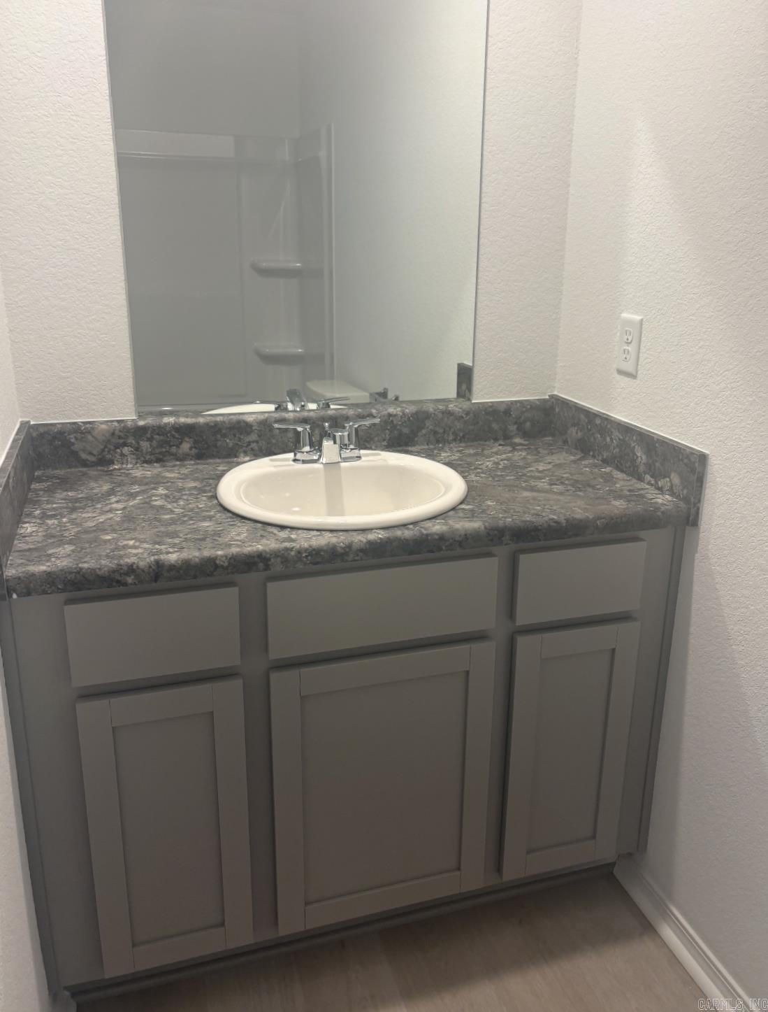 DEERFIELD ESTATES - Residential