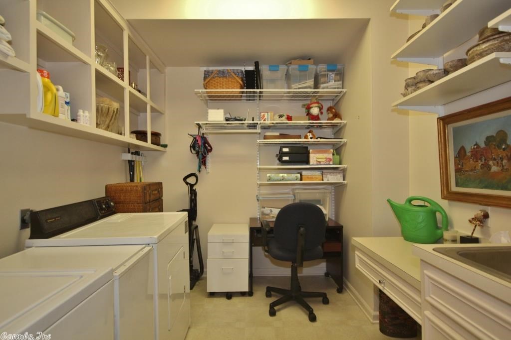 WINDSOR CT TOWNHOMES HPR - Residential