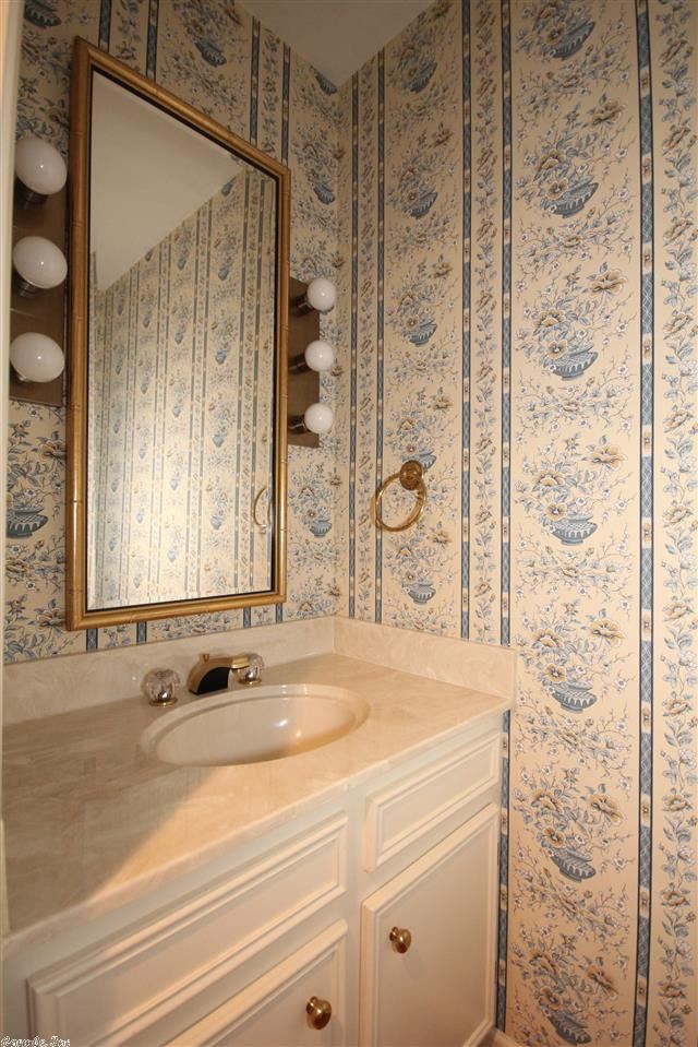 WINDSOR CT TOWNHOMES HPR - Residential