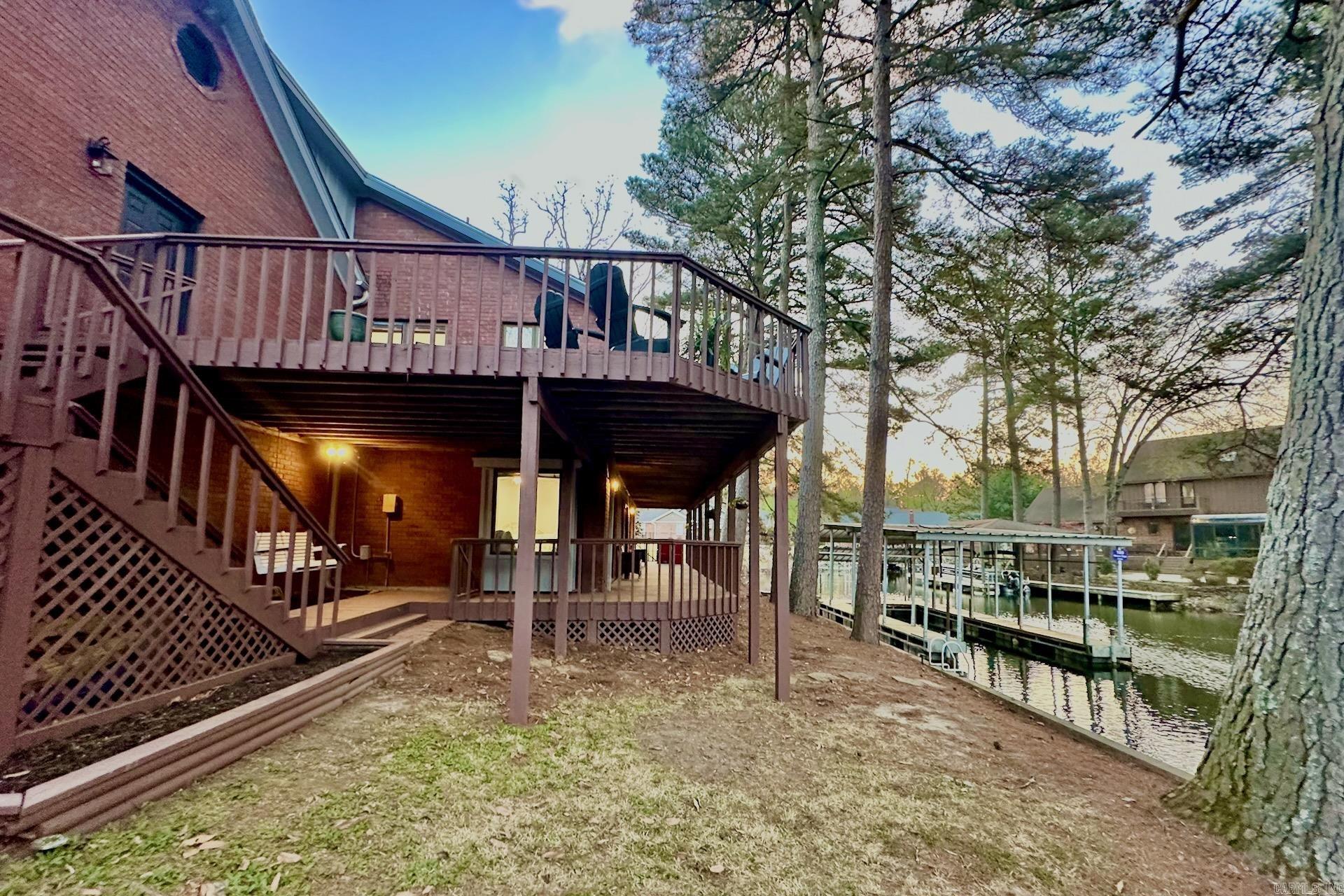 WATERS EDGE - Residential
