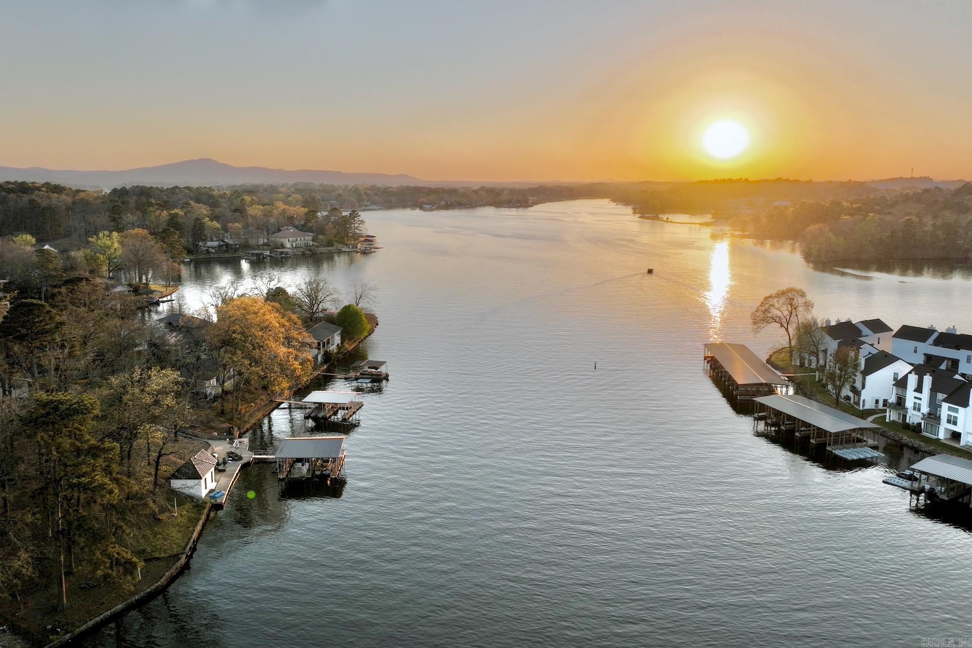 WATERS EDGE - Residential