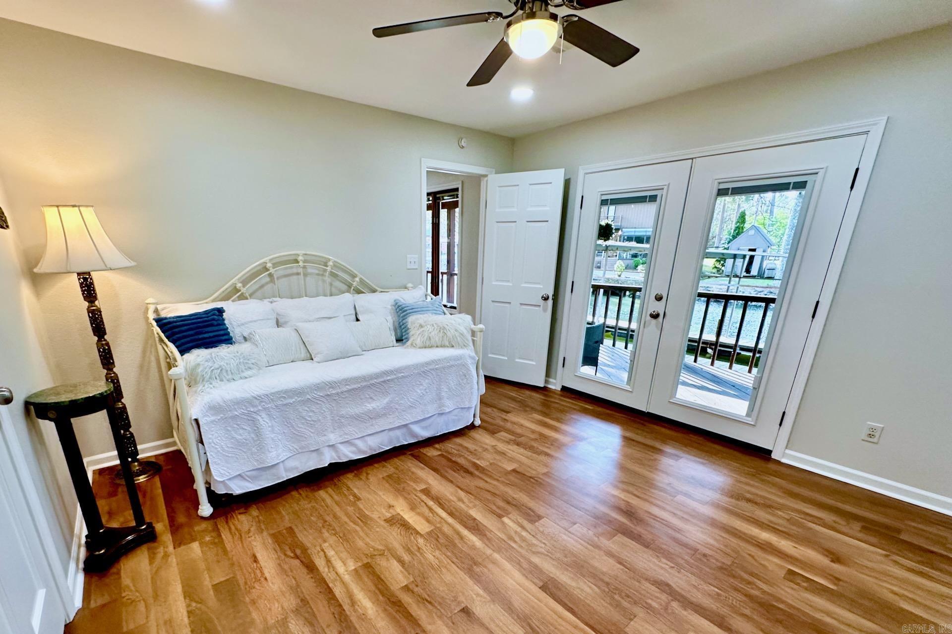 WATERS EDGE - Residential