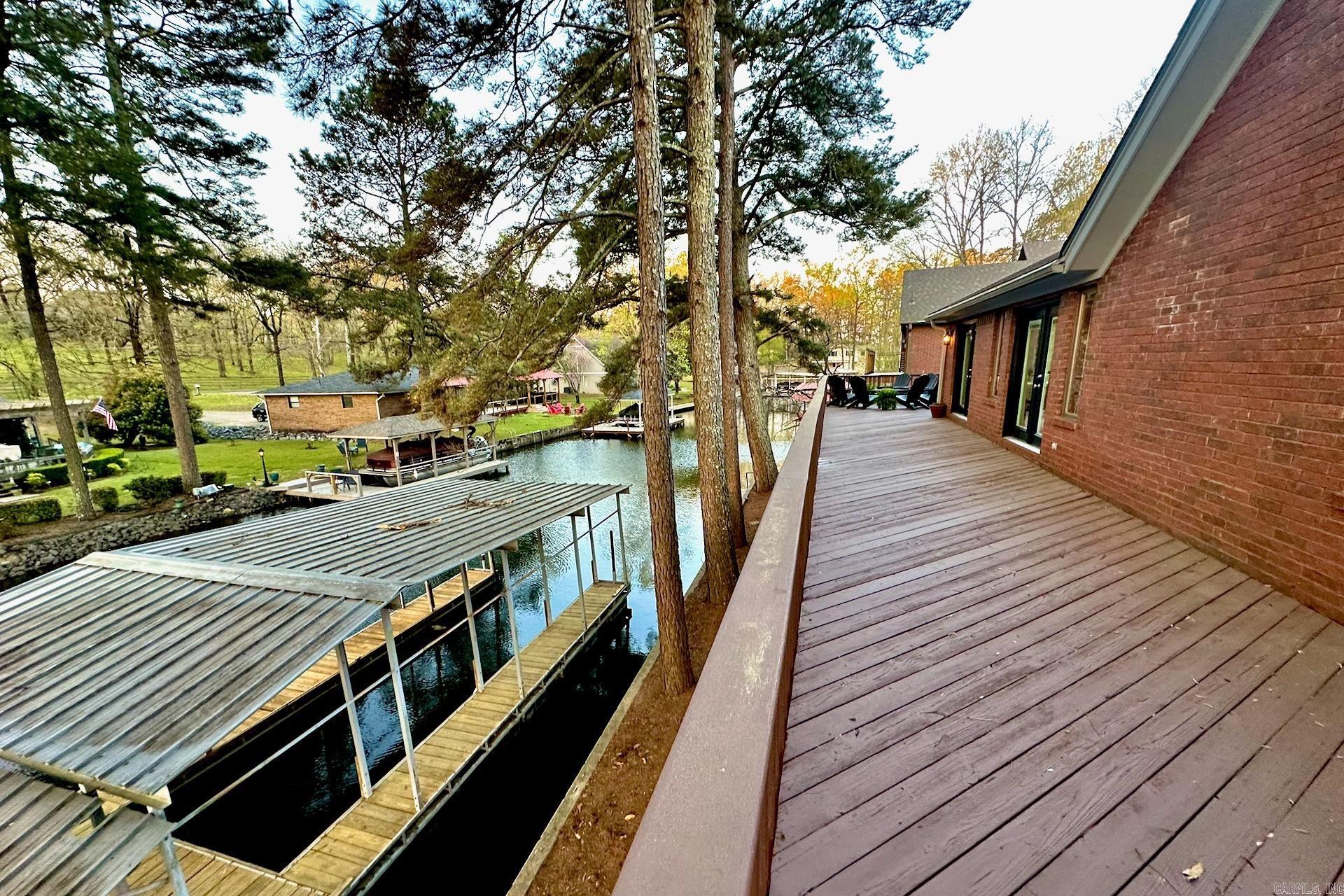 WATERS EDGE - Residential