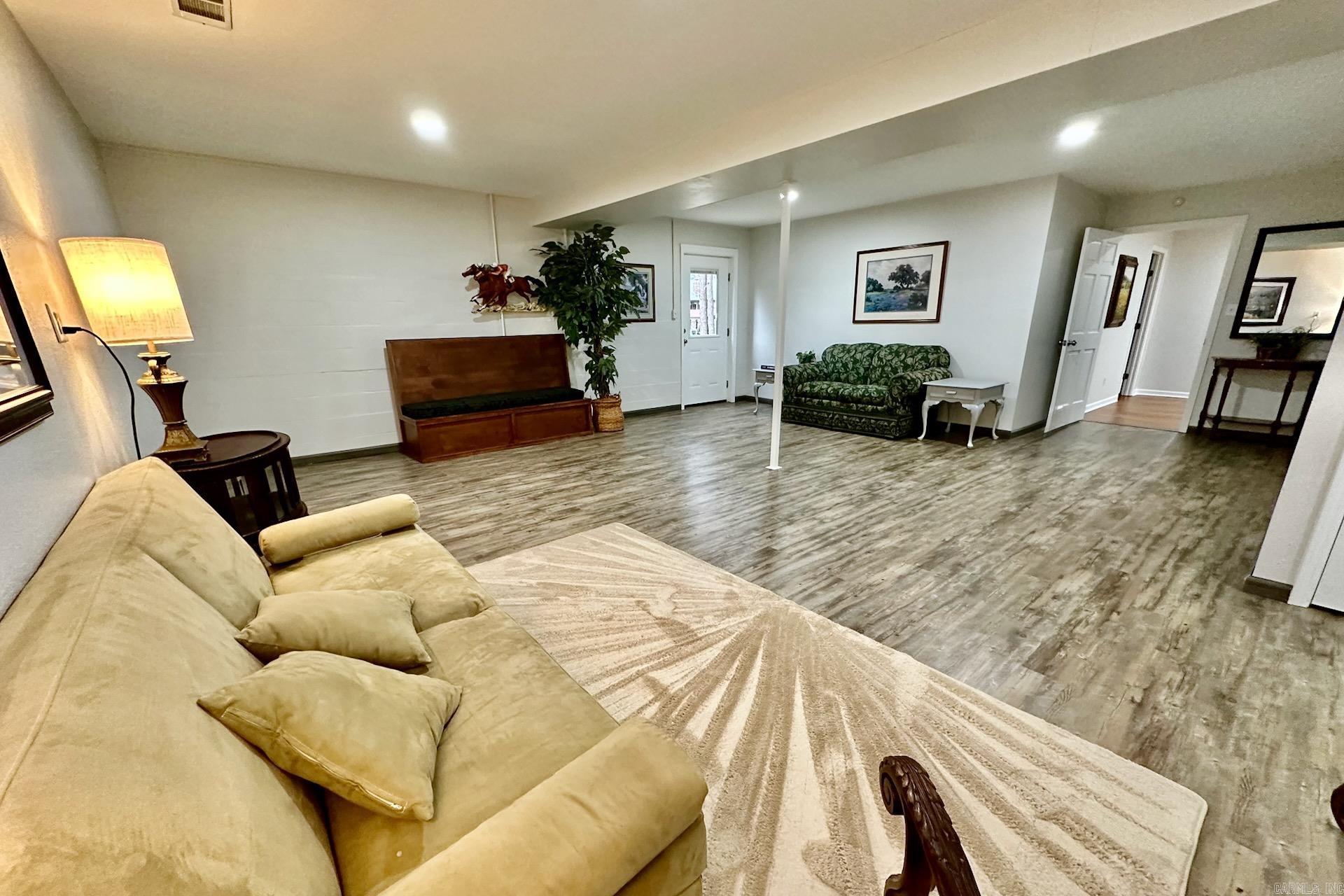 WATERS EDGE - Residential