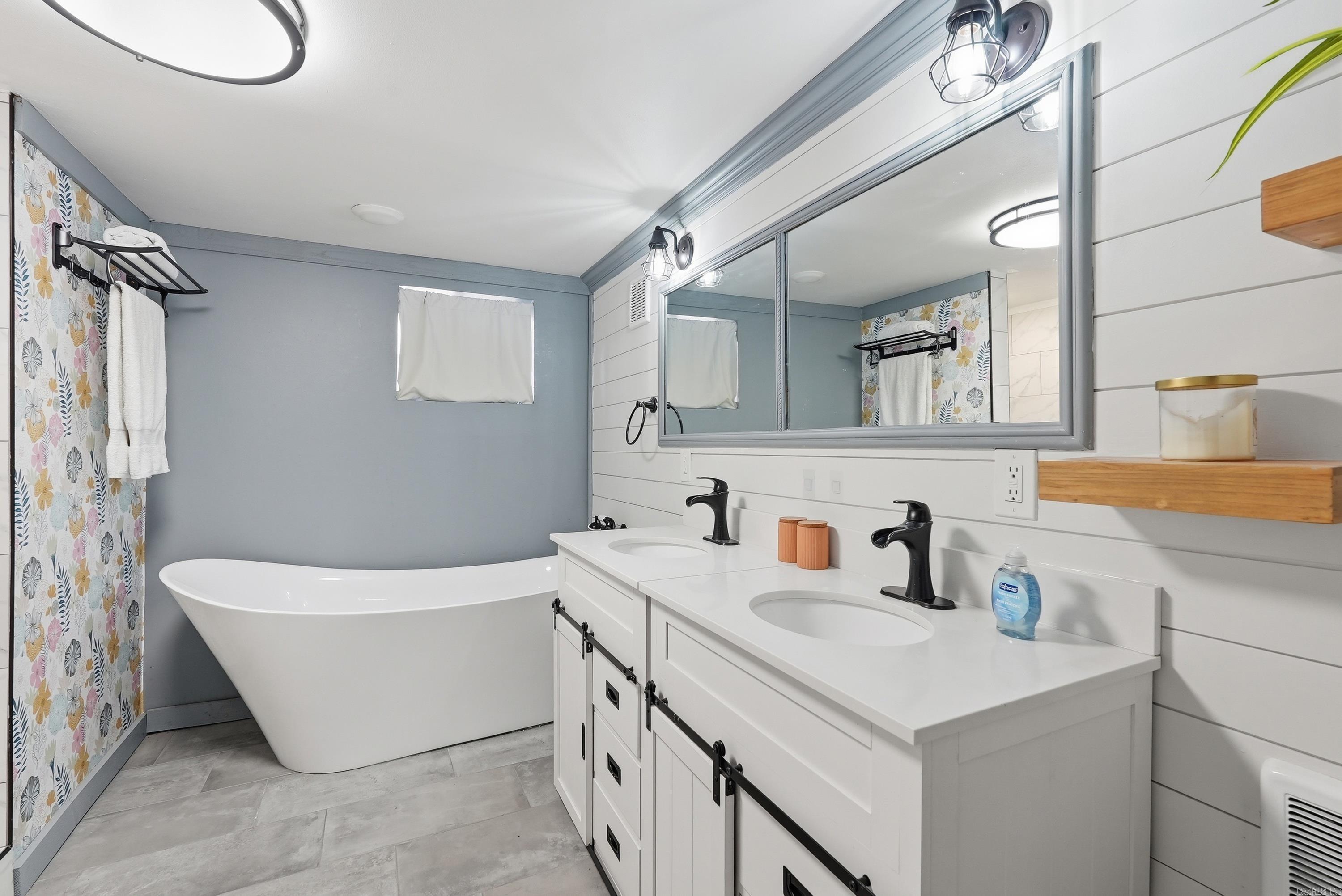 BIRCHWOOD - Residential