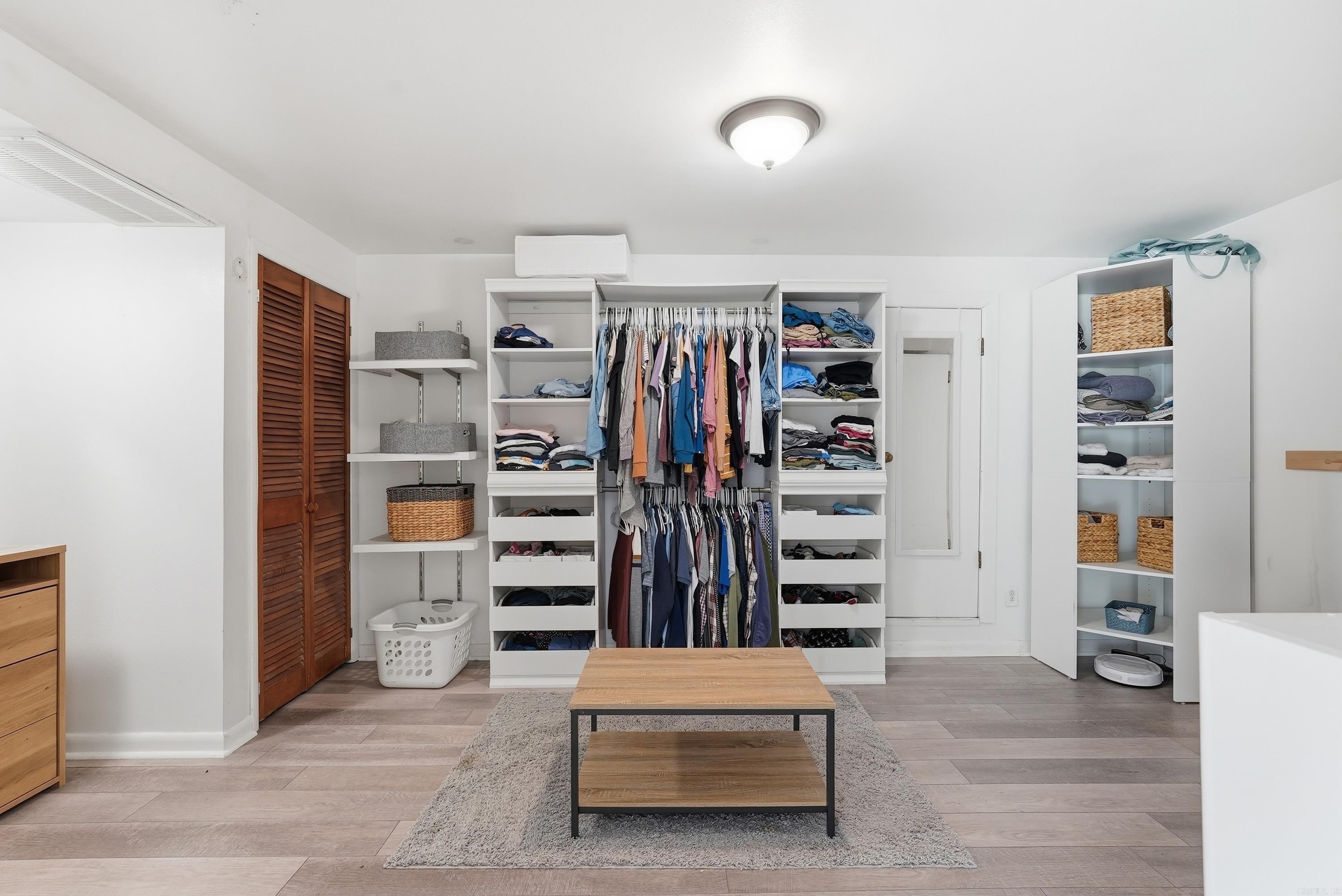 BIRCHWOOD - Residential