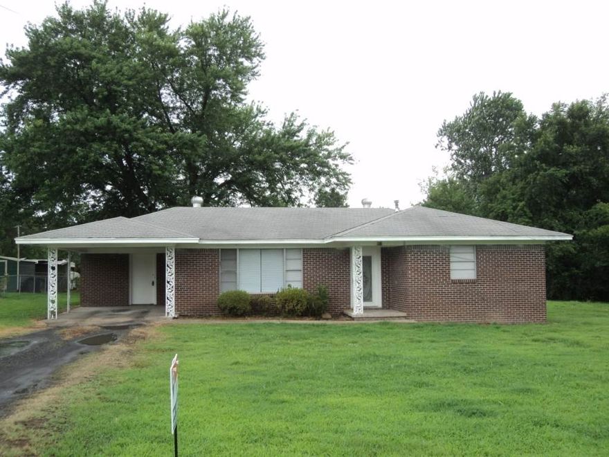 Cute all brick home convenient to everything.  House features new tile flooring thru out entire home.  Large living area with tons of natural sunlight.  Half bath off of large laundry room with easy access to nice backyard.