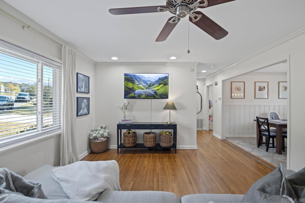 KINGWOOD PLACE - Residential