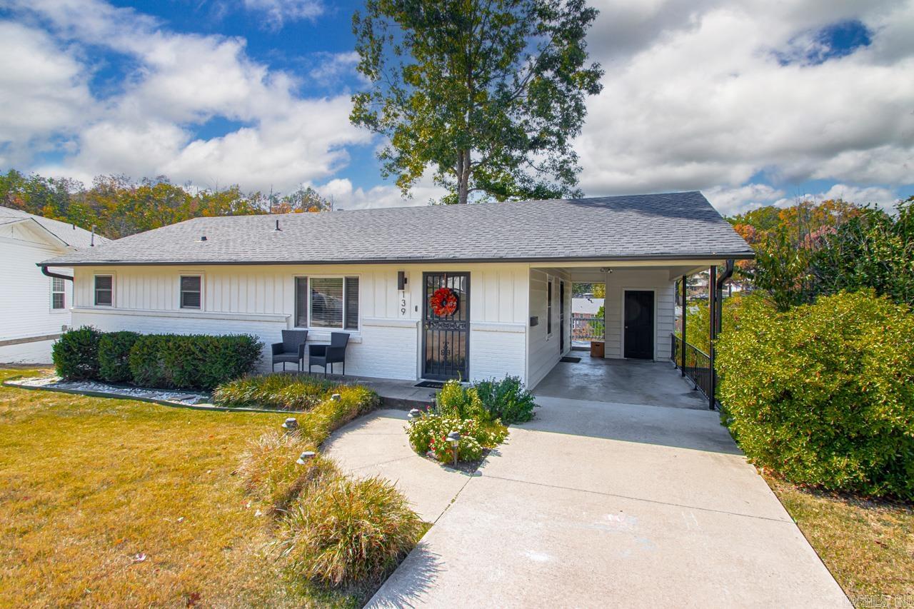 KINGWOOD PLACE - Residential