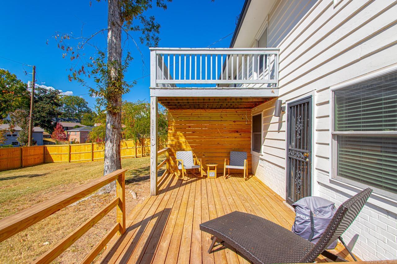 KINGWOOD PLACE - Residential