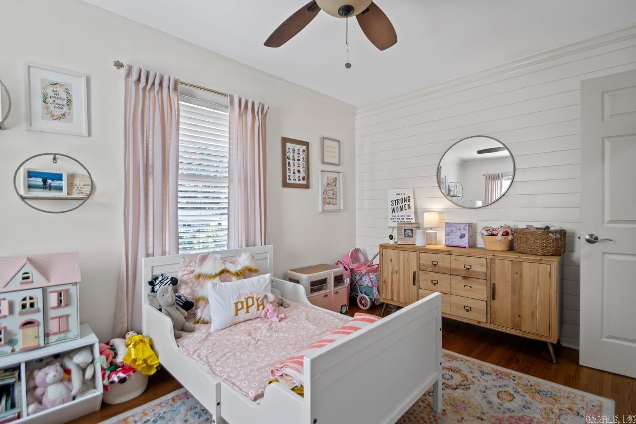 KINGWOOD PLACE - Residential