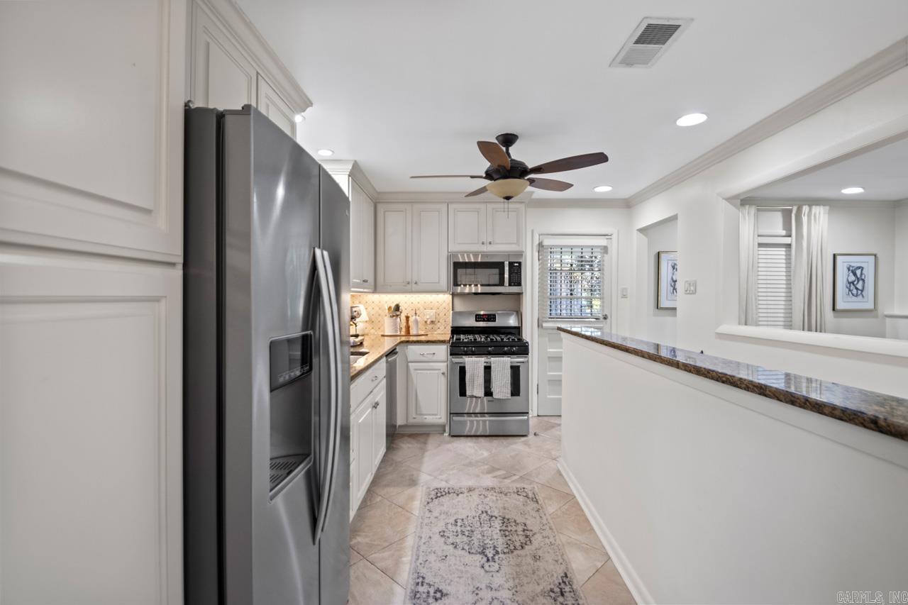 KINGWOOD PLACE - Residential