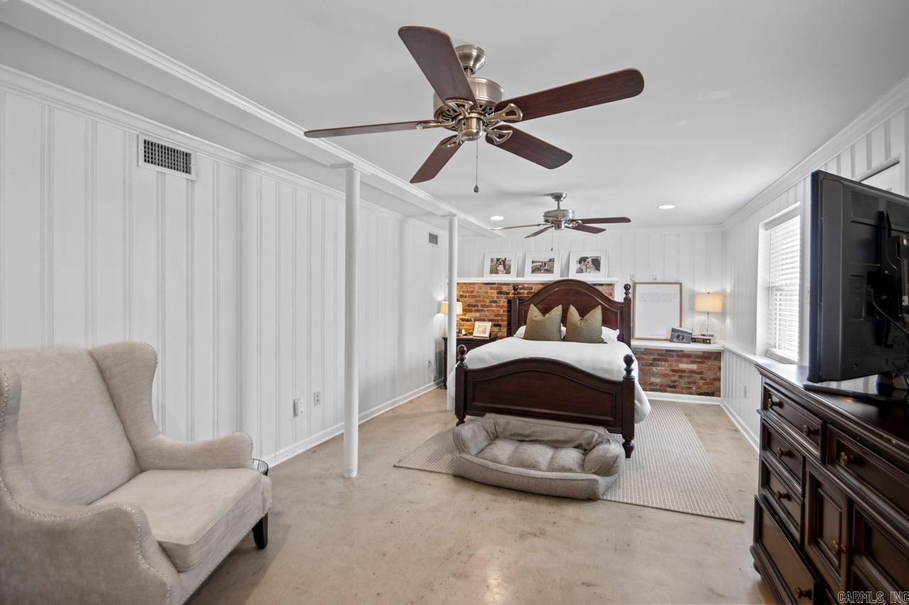 KINGWOOD PLACE - Residential