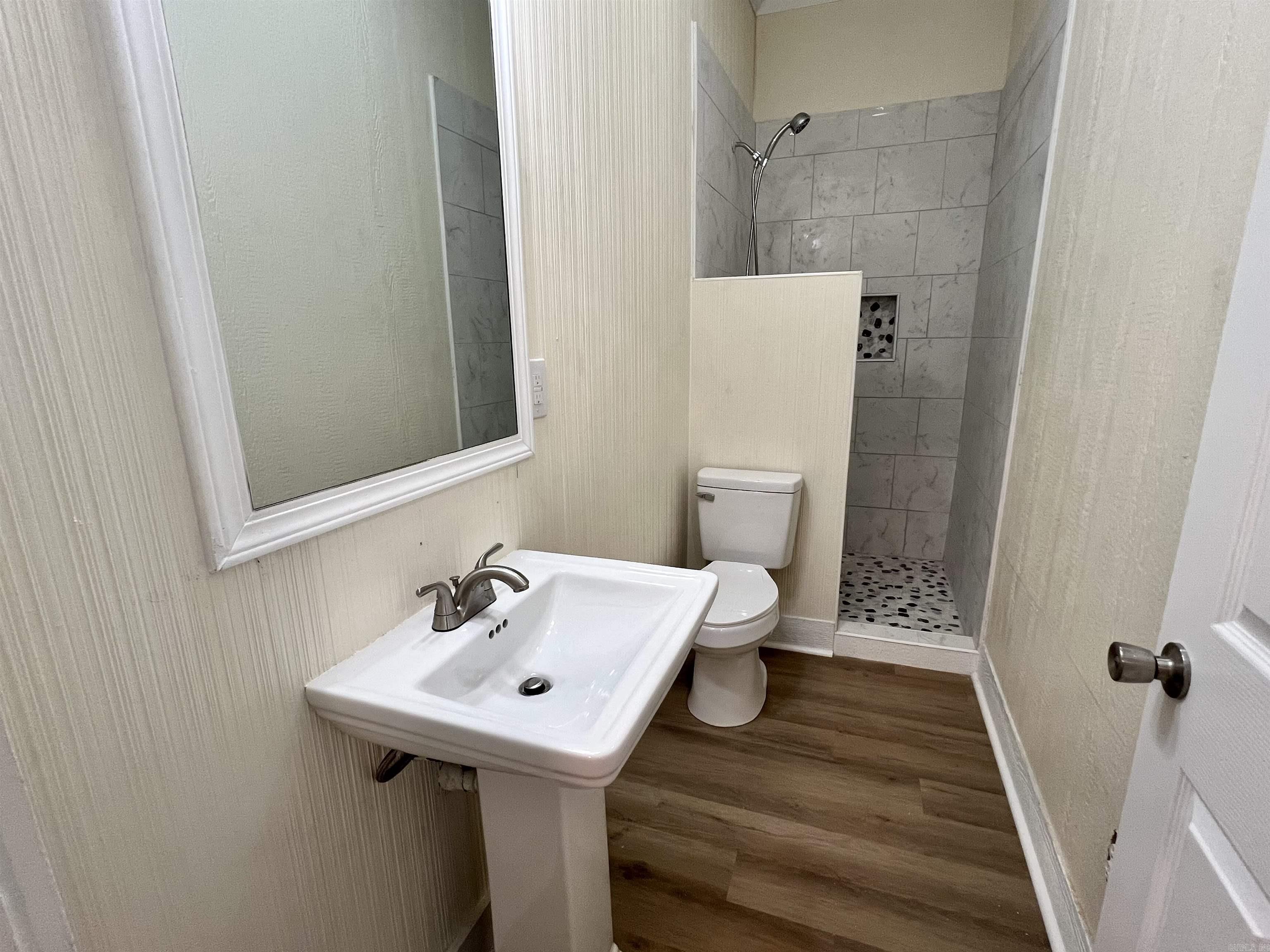 LUND & HILL (ORIGINAL TOWN) - Residential