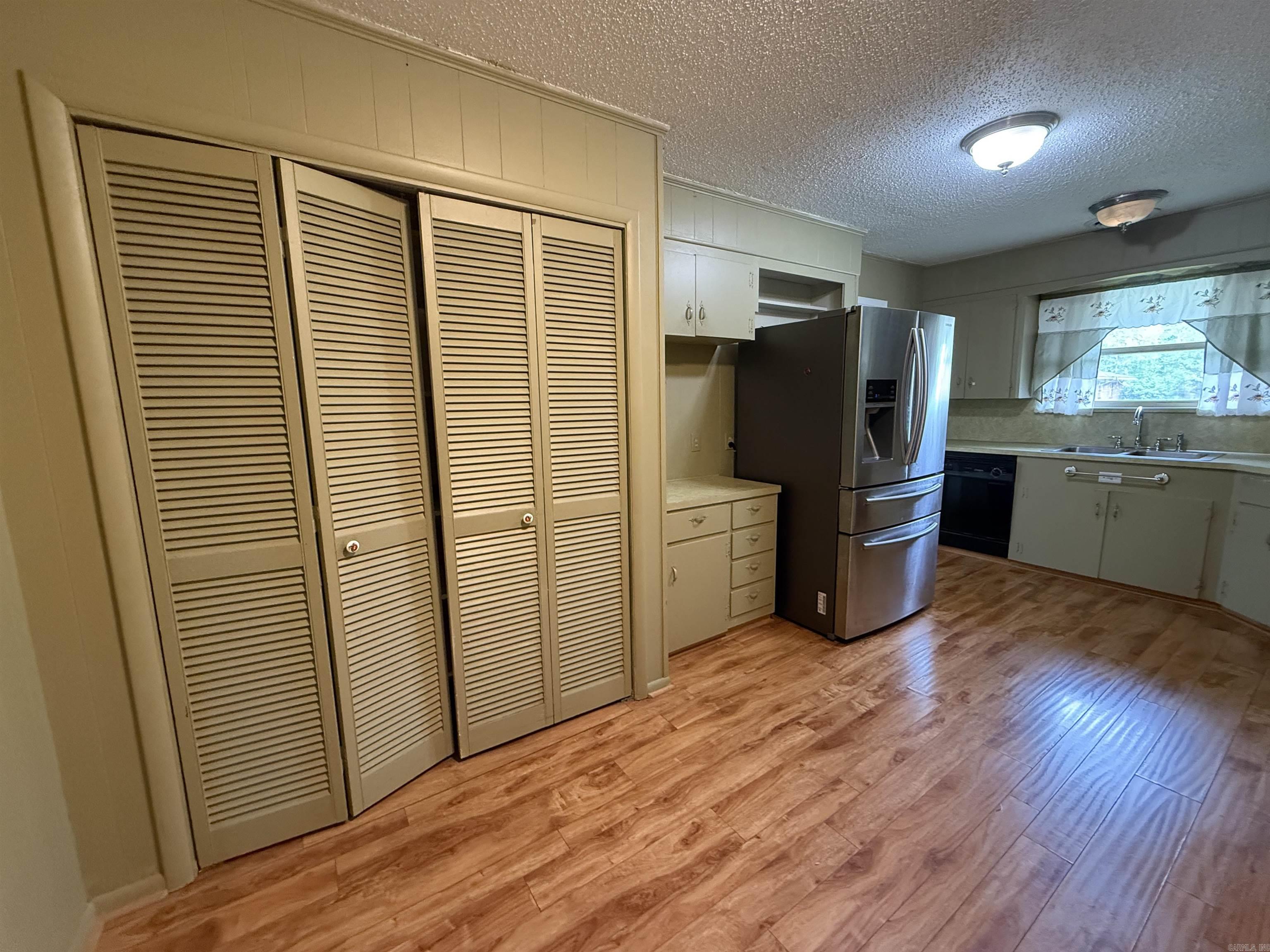 RIVERCLIFF - Residential