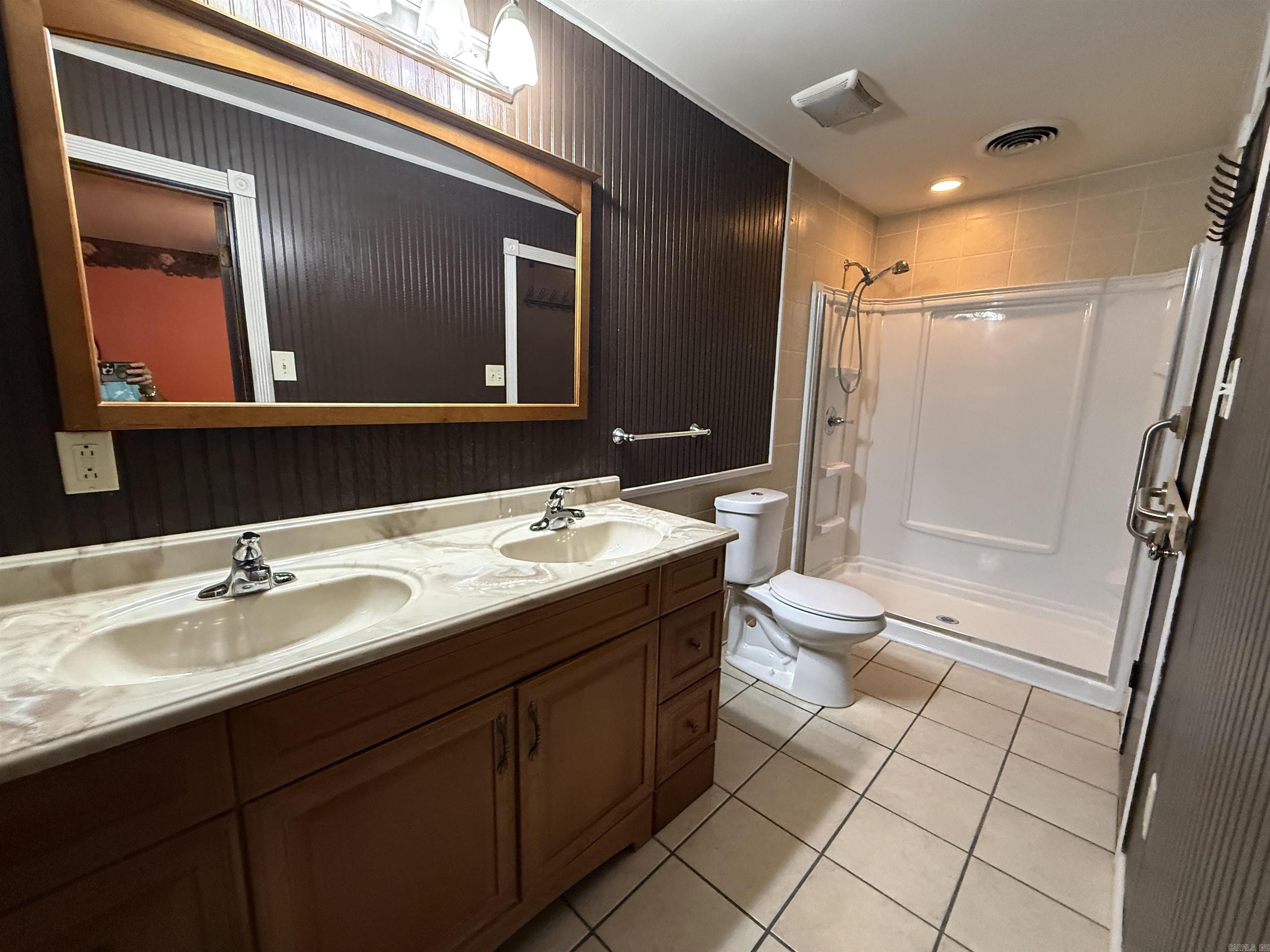 RIVERCLIFF - Residential