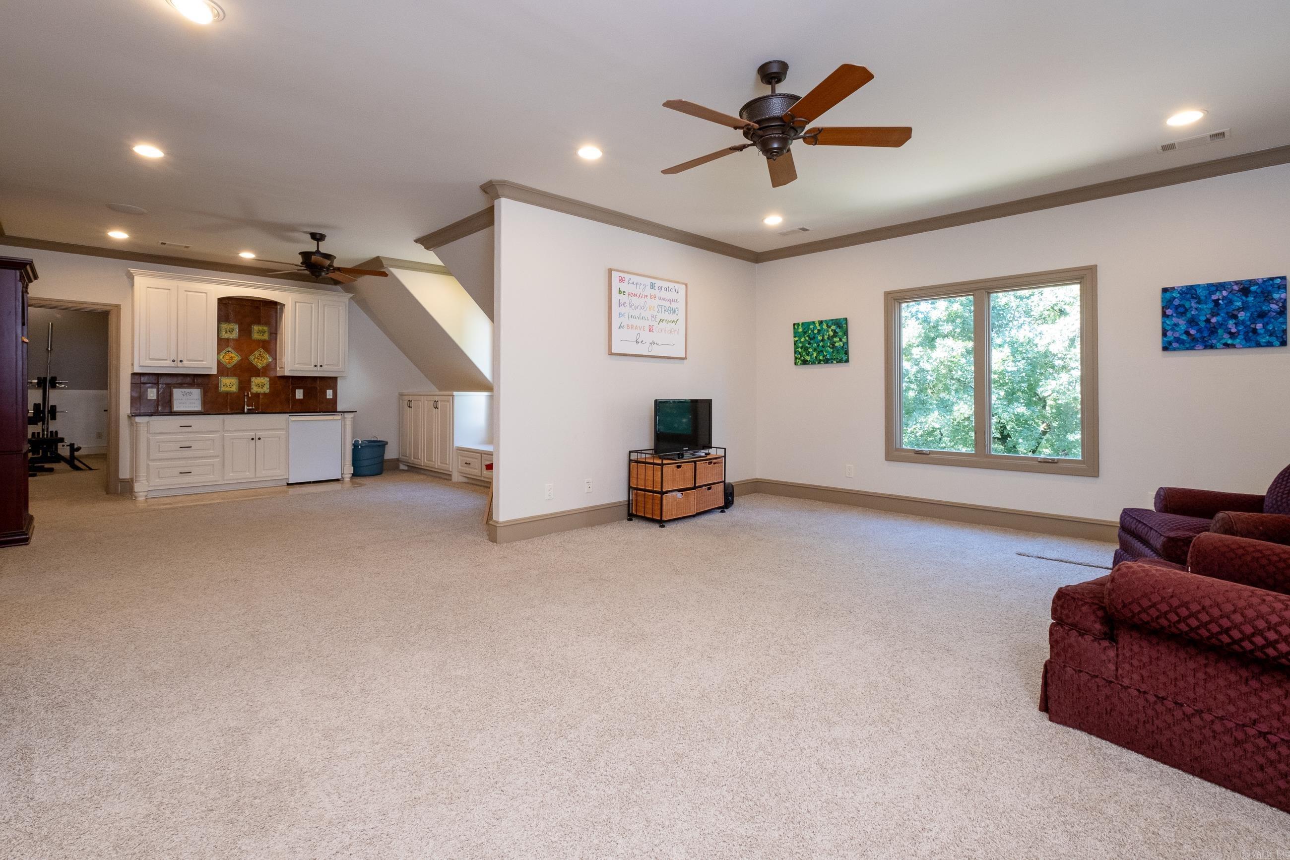 FERNCREST ESTATES - Residential