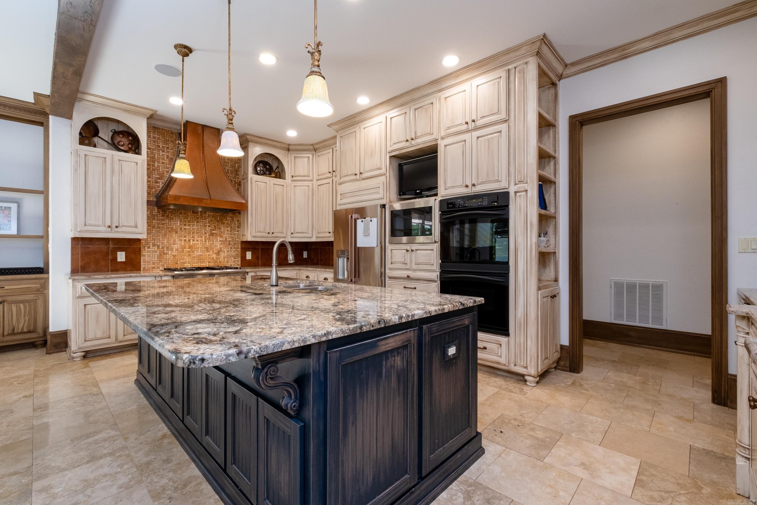 FERNCREST ESTATES - Residential