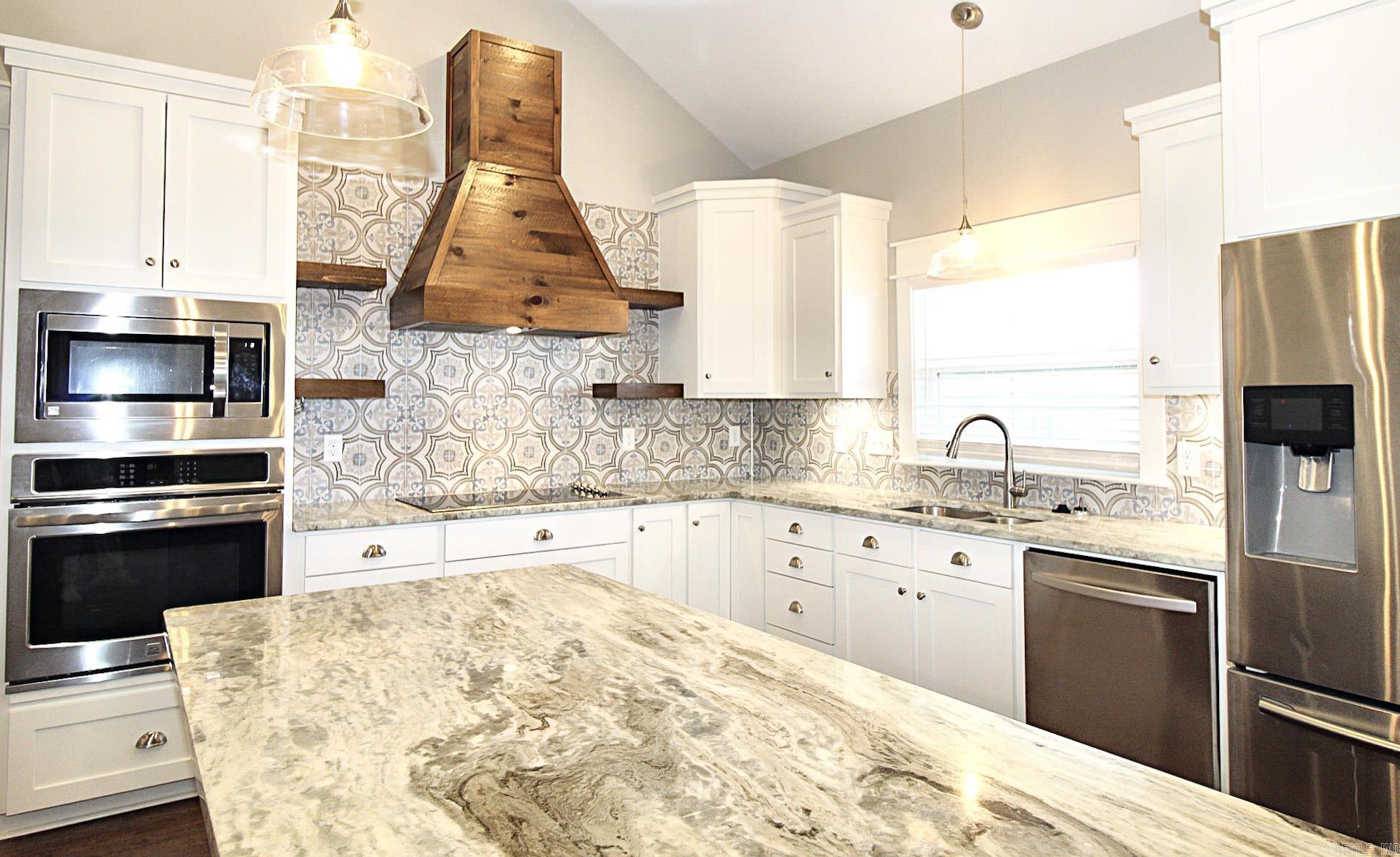 Jacob Creek - Residential