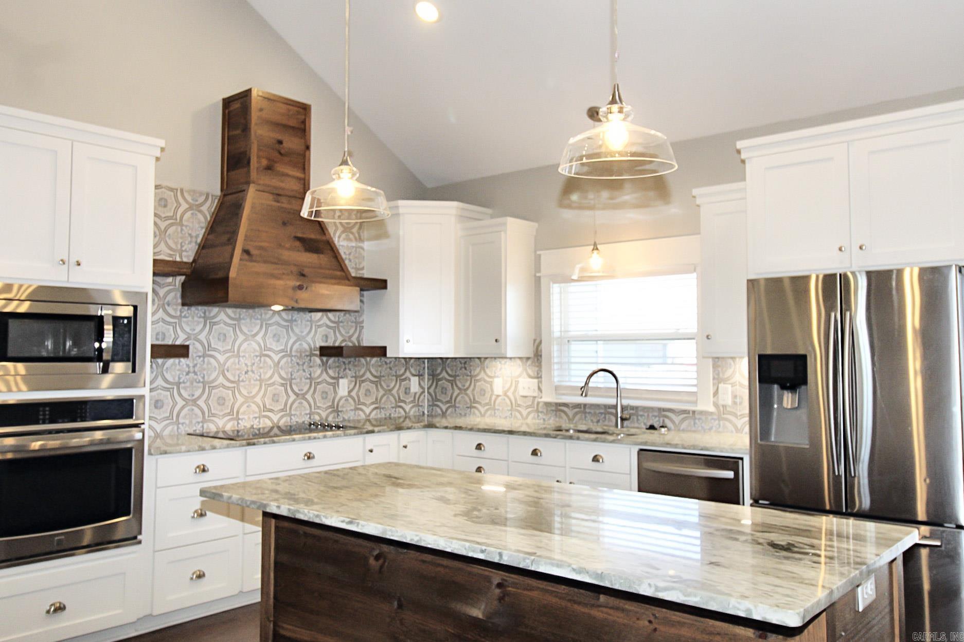 Jacob Creek - Residential