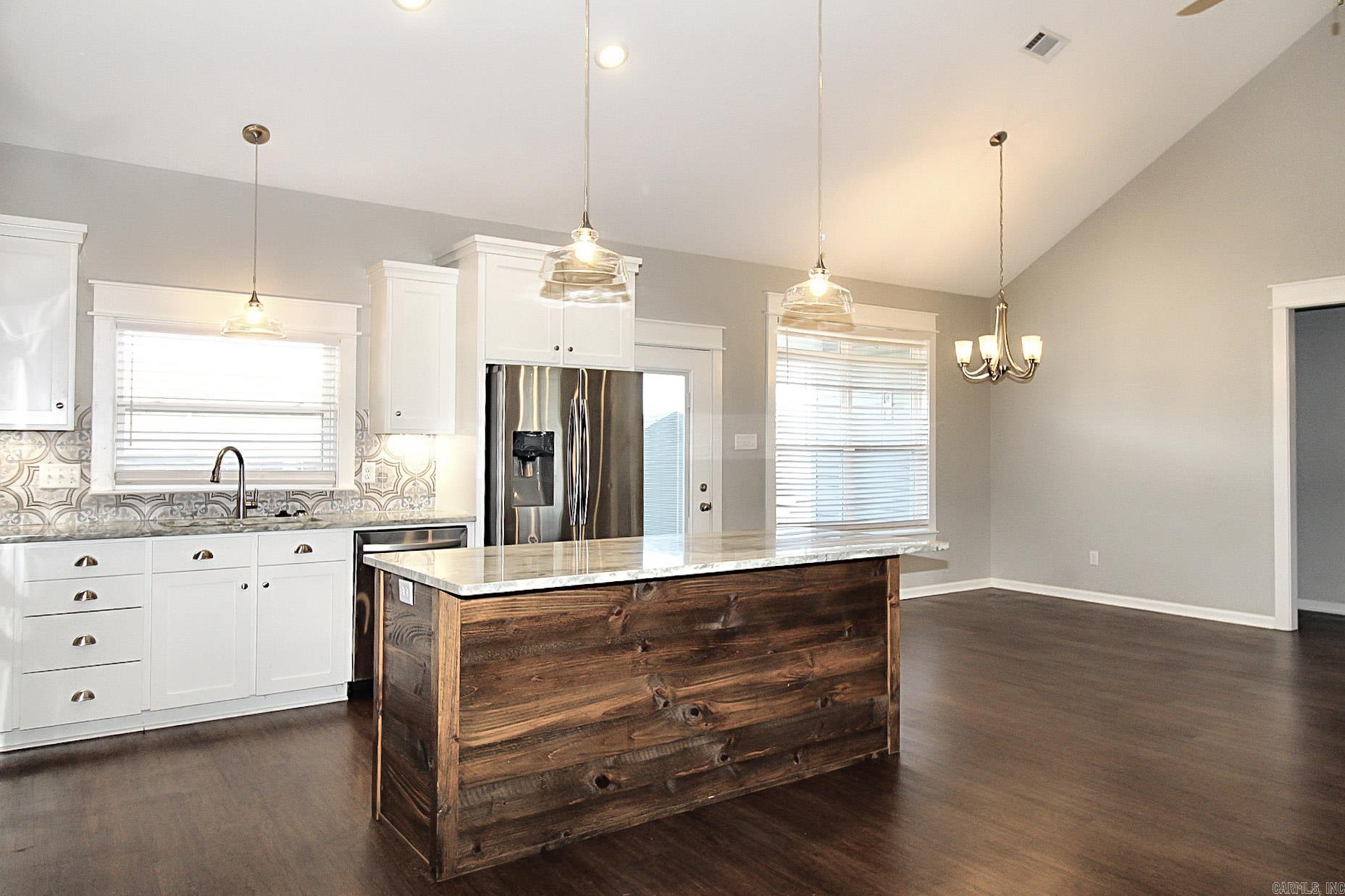 Jacob Creek - Residential