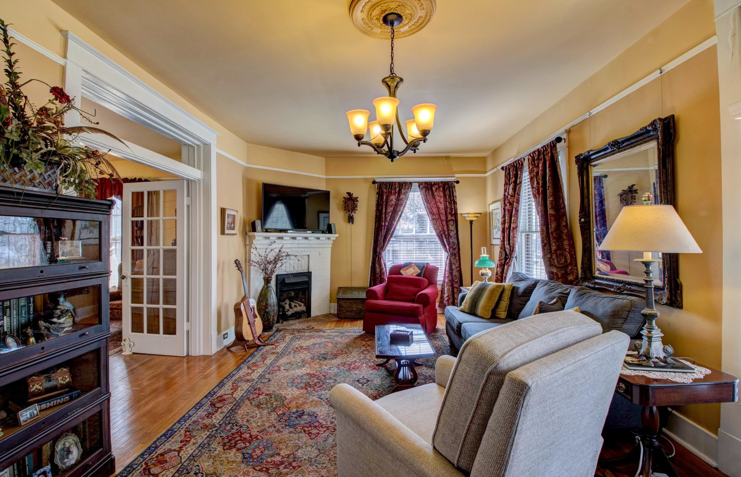 FULTONS - Residential